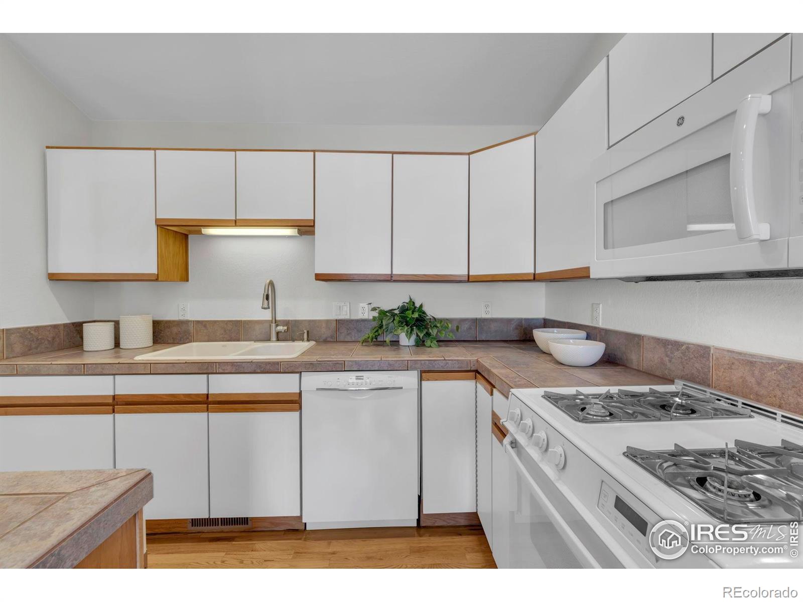 MLS Image #11 for 651  ridgeview drive,louisville, Colorado