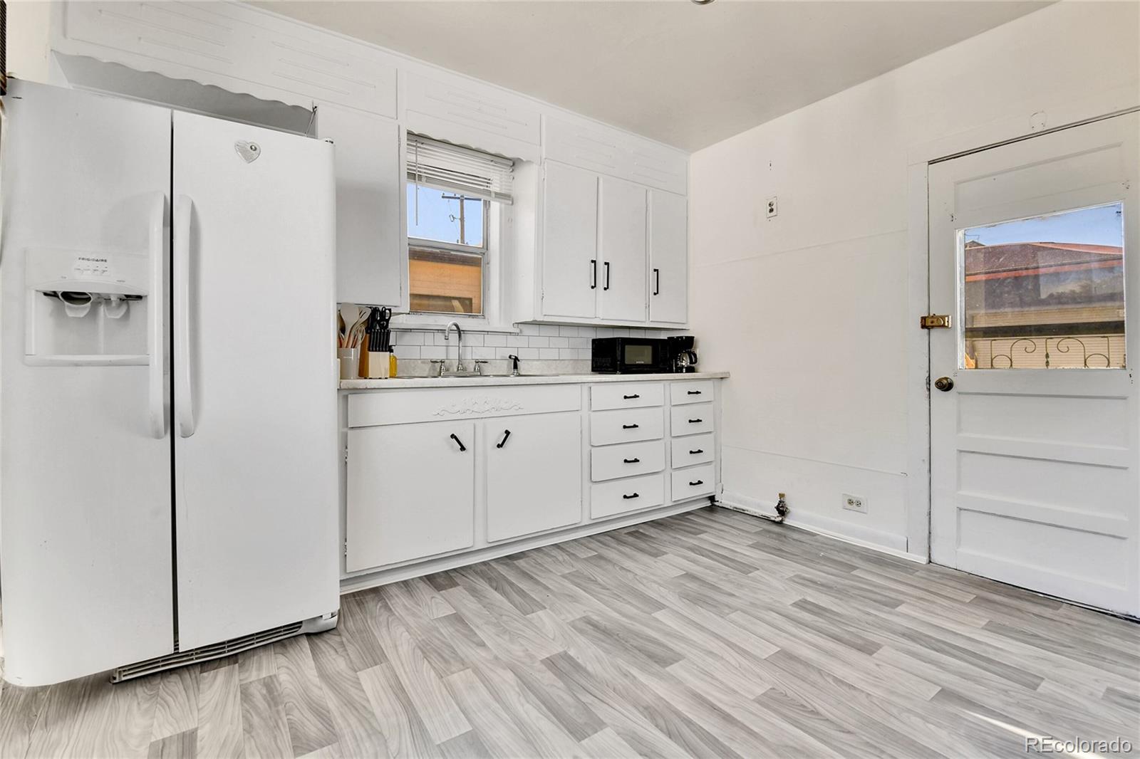 MLS Image #6 for 2171 s cherokee street,denver, Colorado