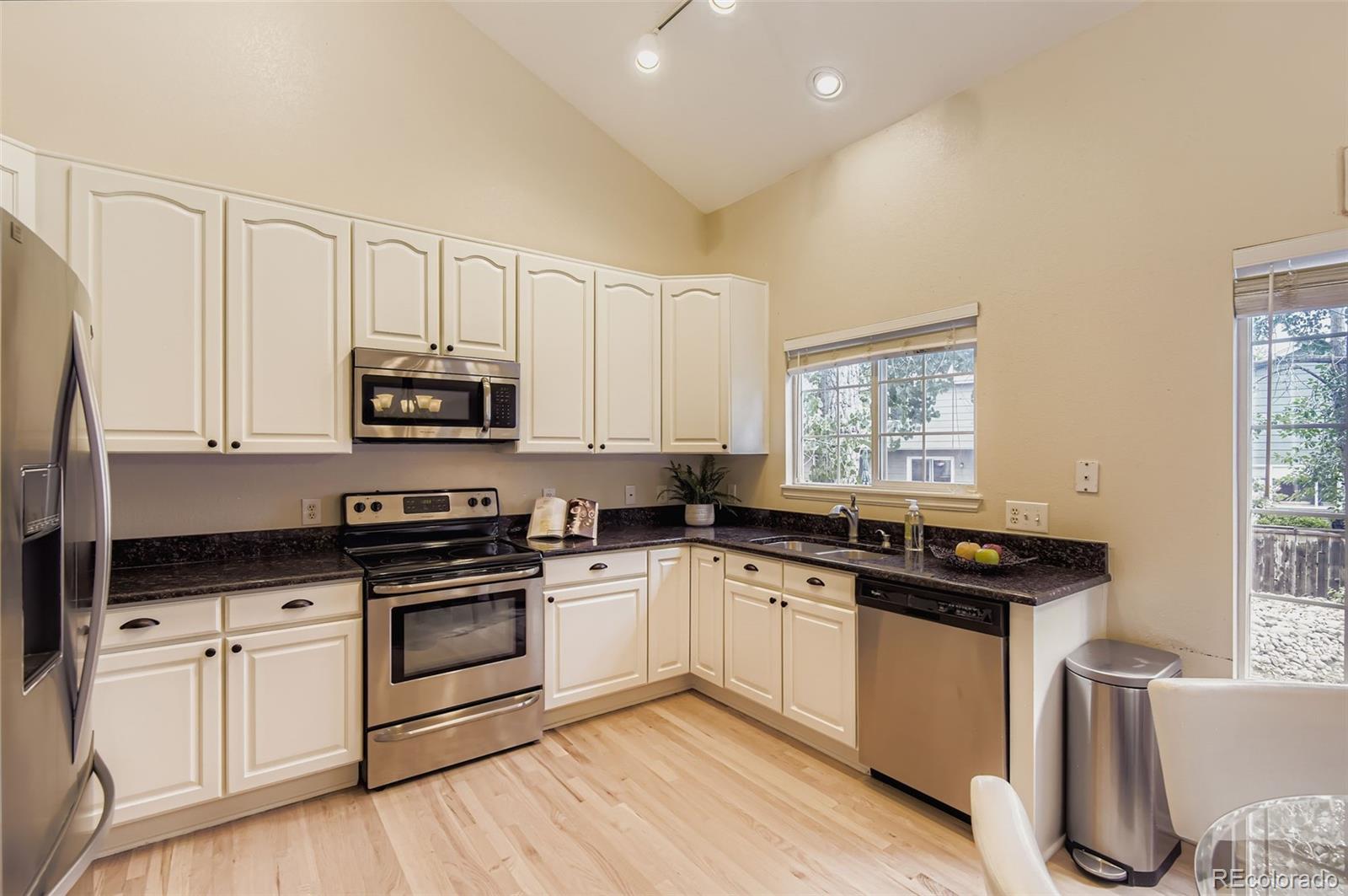 MLS Image #6 for 9690  silverberry circle,highlands ranch, Colorado