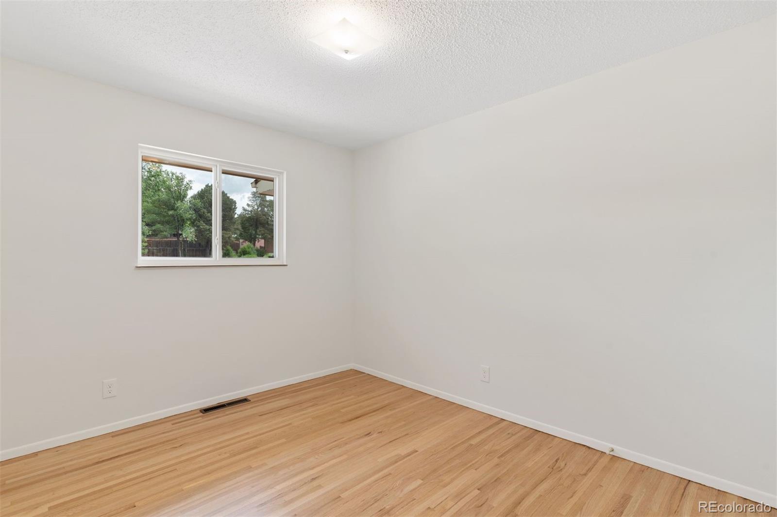 MLS Image #13 for 1411  acacia drive,colorado springs, Colorado