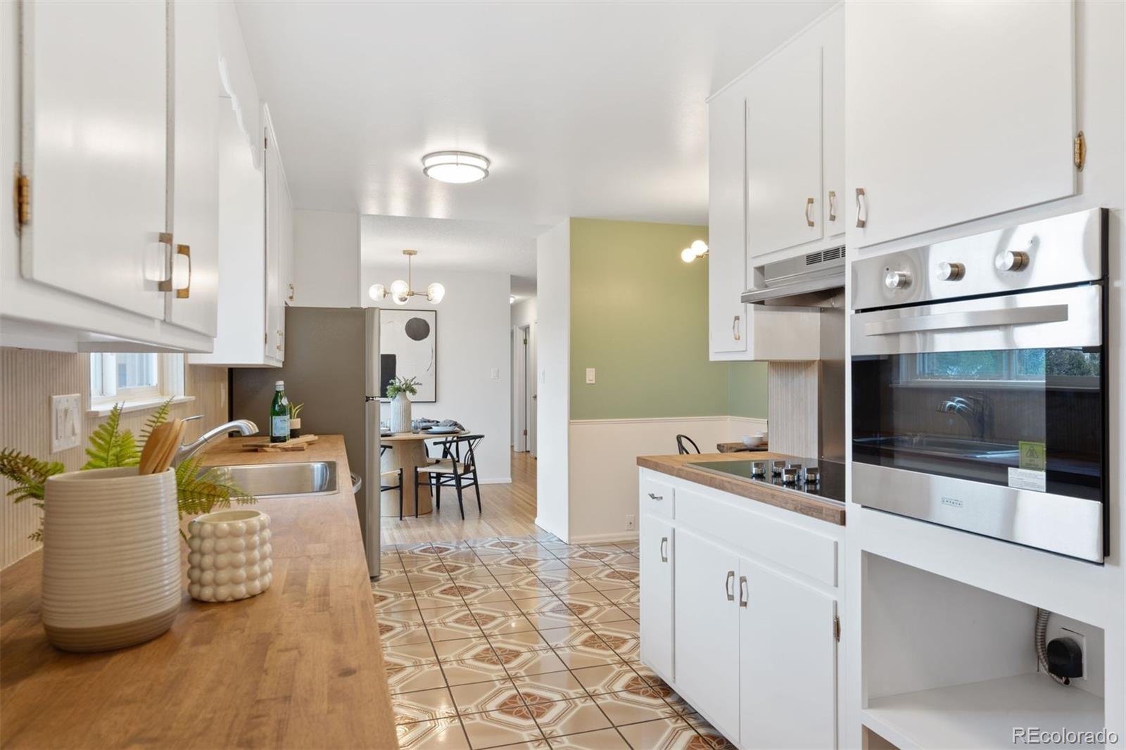 MLS Image #8 for 1411  acacia drive,colorado springs, Colorado