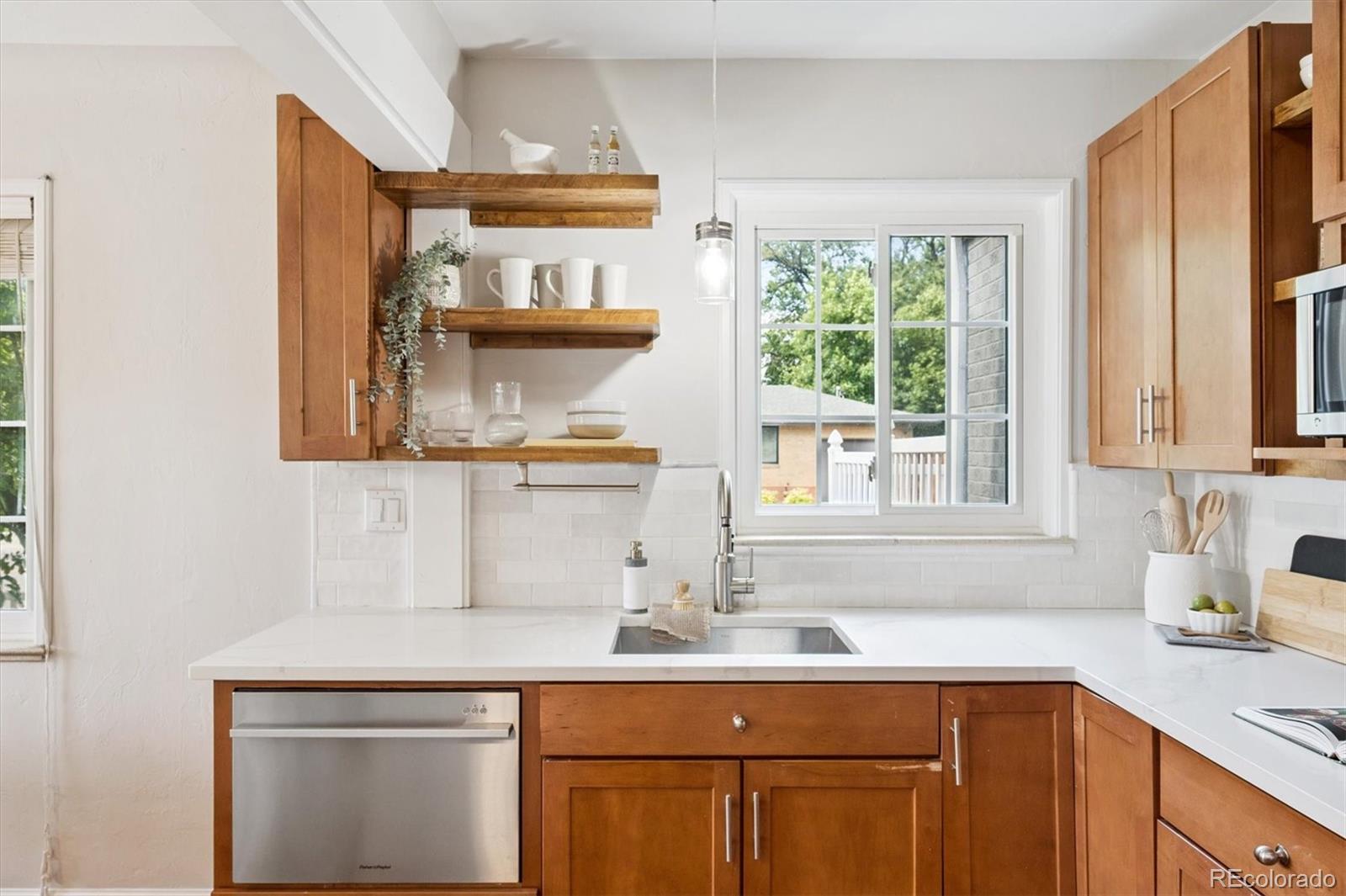 MLS Image #4 for 1100 s garfield street,denver, Colorado