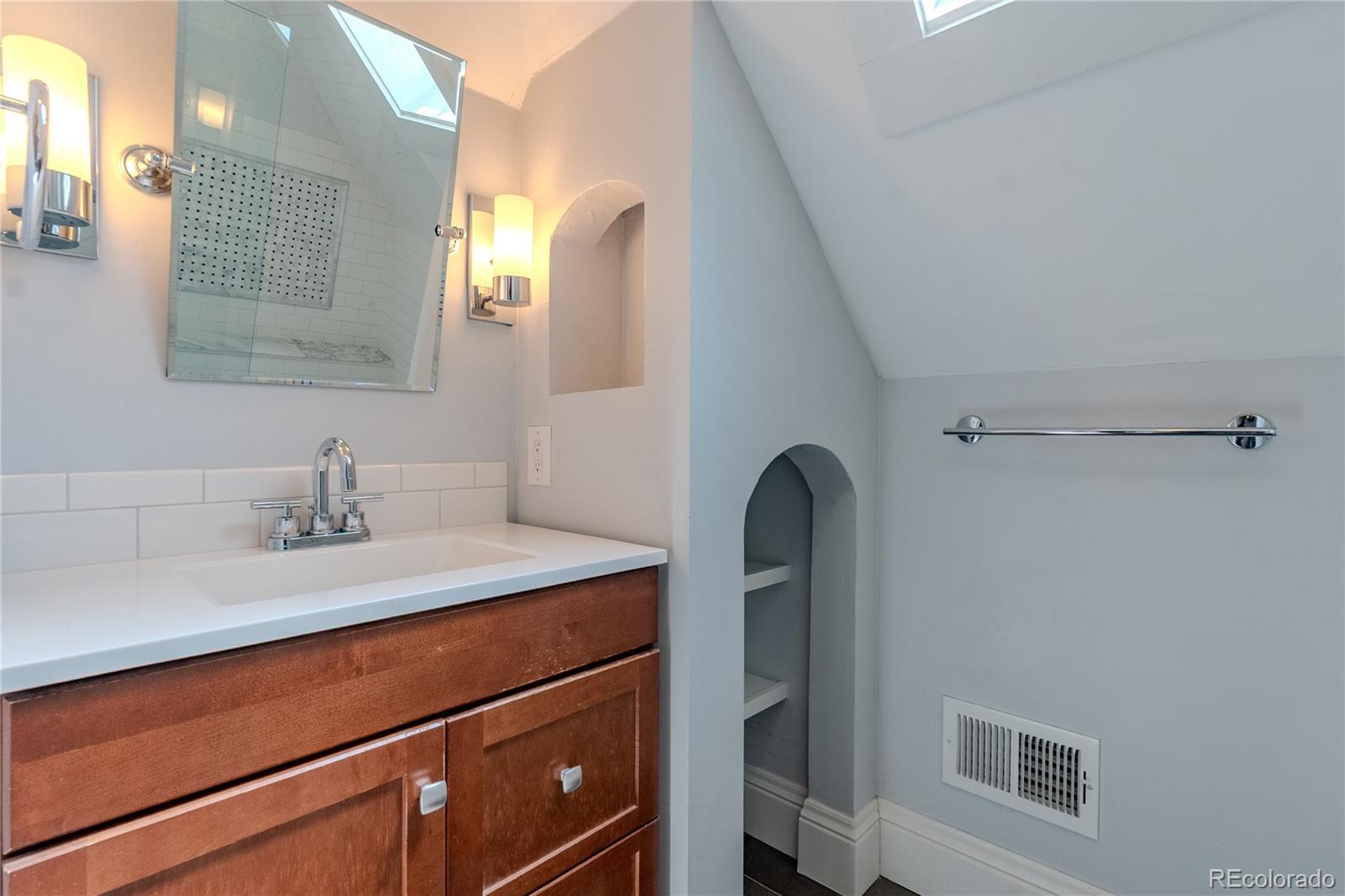 MLS Image #20 for 132  delaware street,denver, Colorado