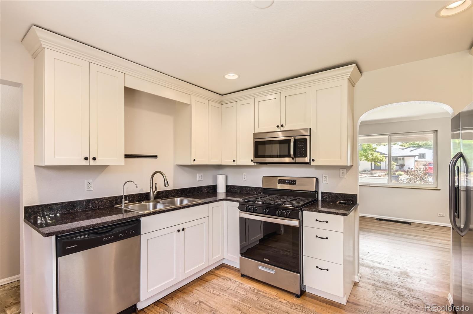 MLS Image #8 for 4111 s delaware street,englewood, Colorado