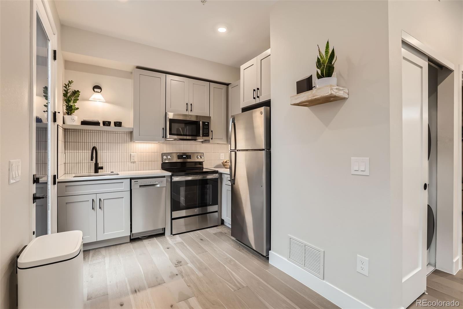 MLS Image #7 for 4025  jason street,denver, Colorado