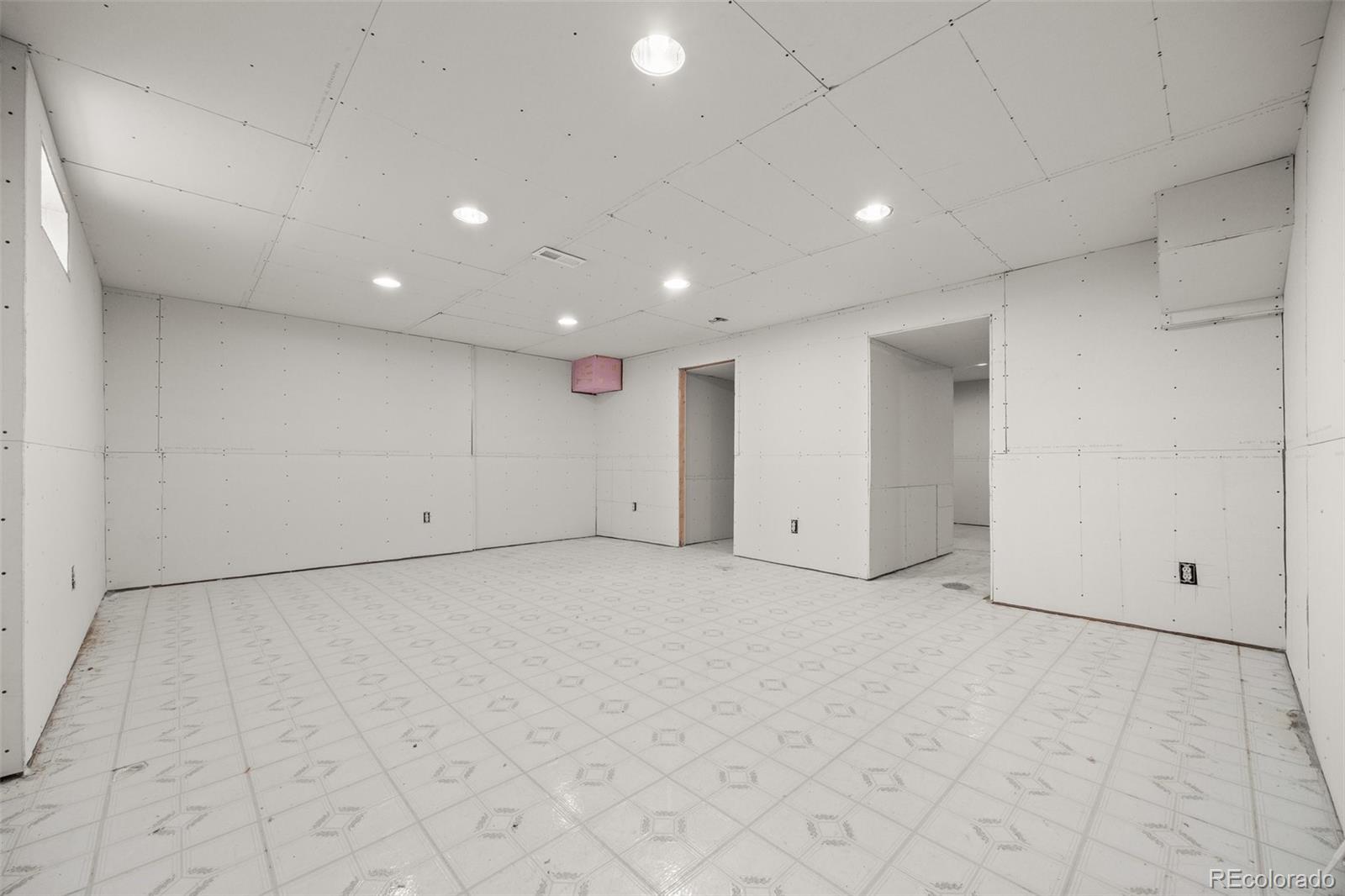 MLS Image #25 for 8205  pennsylvania street,denver, Colorado