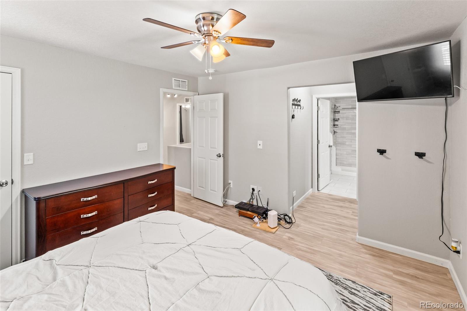 MLS Image #19 for 18672 e chaffee place,denver, Colorado