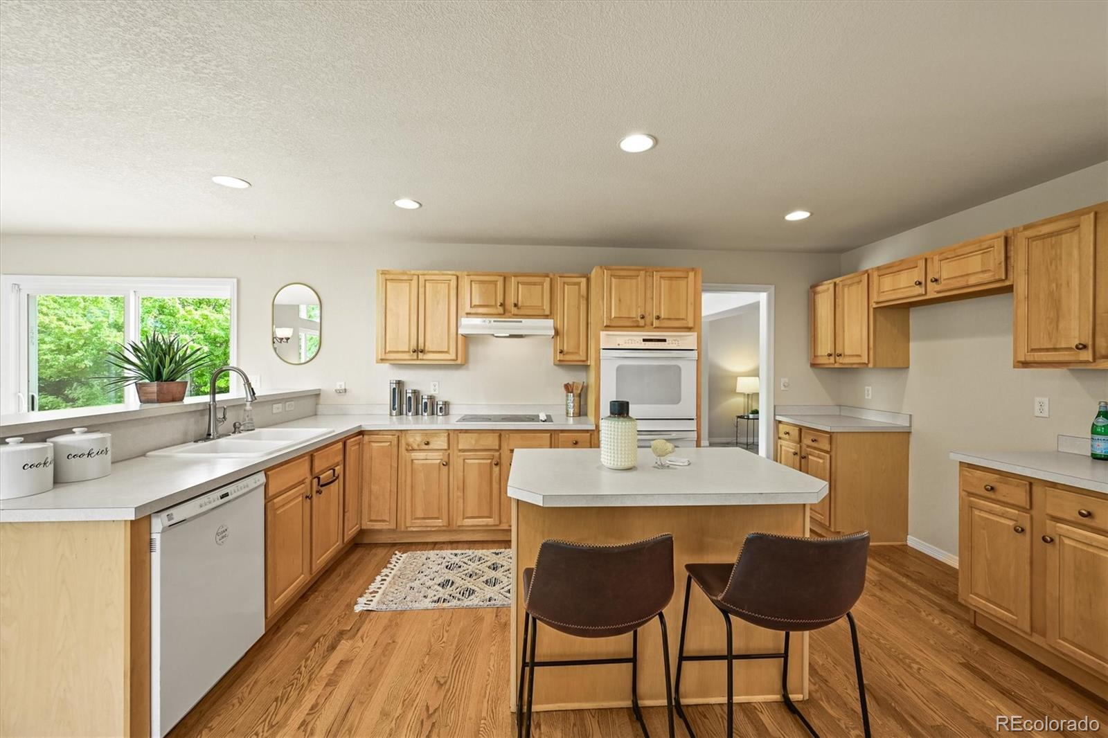 MLS Image #13 for 6364 s walden court,aurora, Colorado