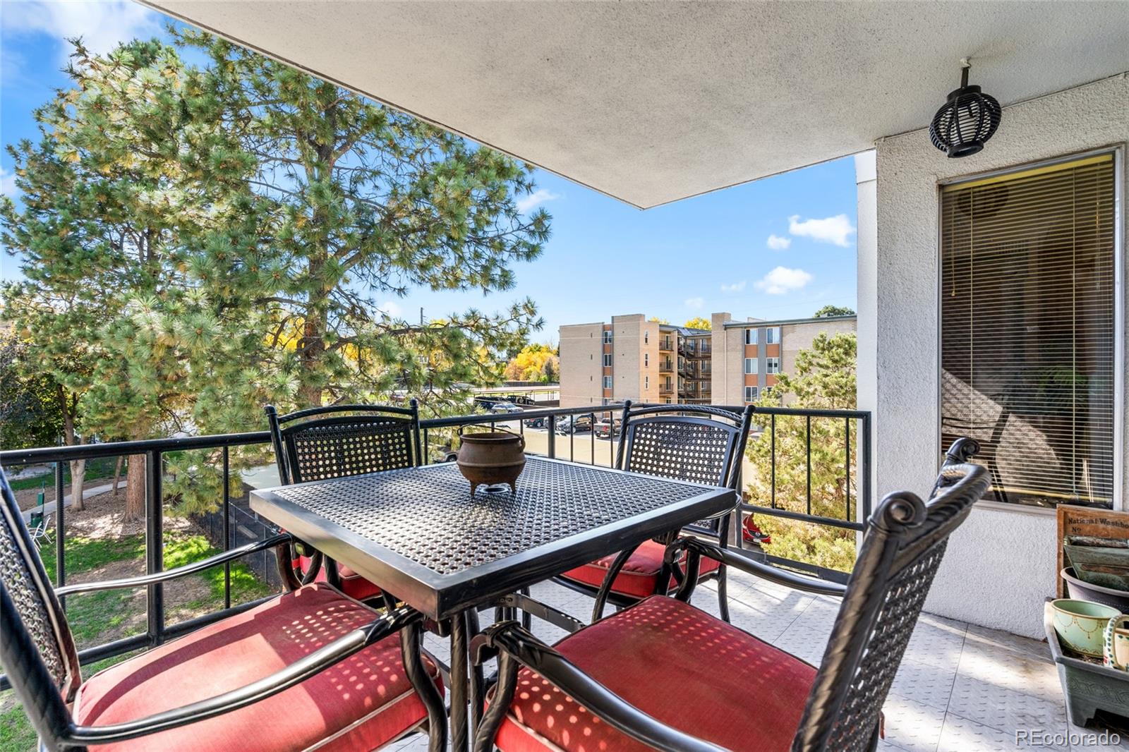 MLS Image #3 for 2325 s linden court,denver, Colorado
