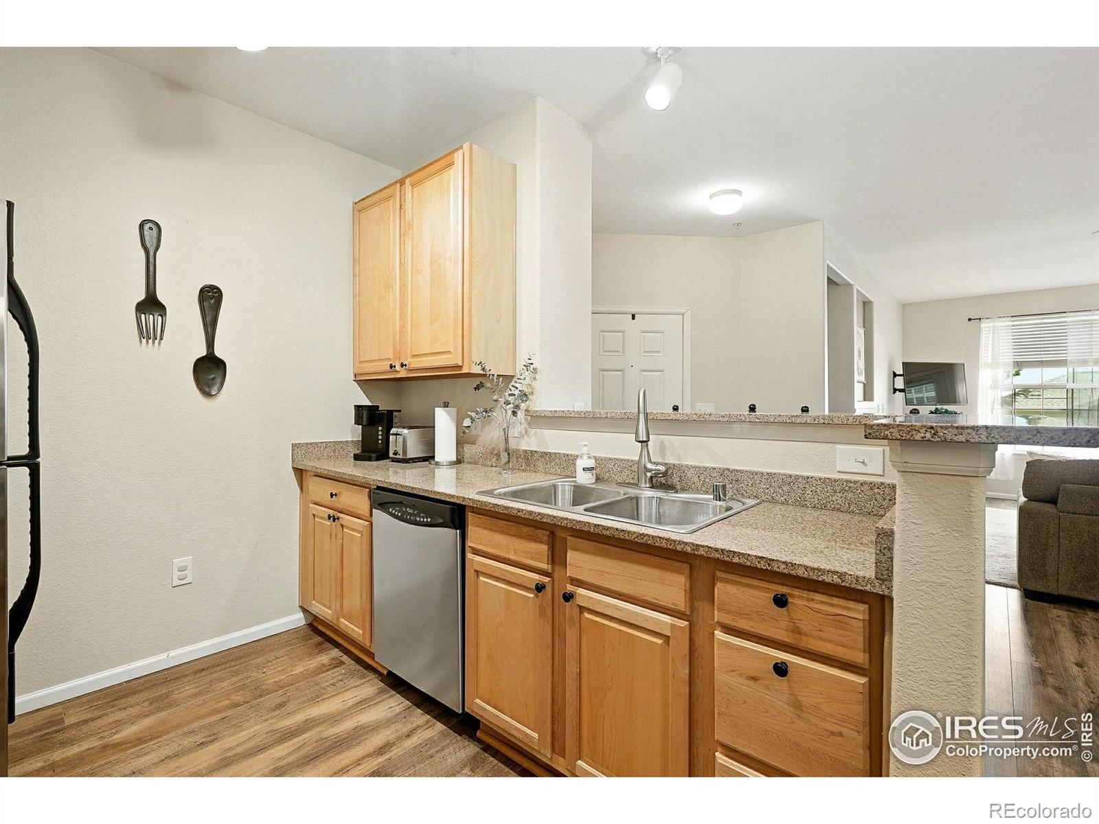 MLS Image #10 for 3045  blue sky circle,erie, Colorado