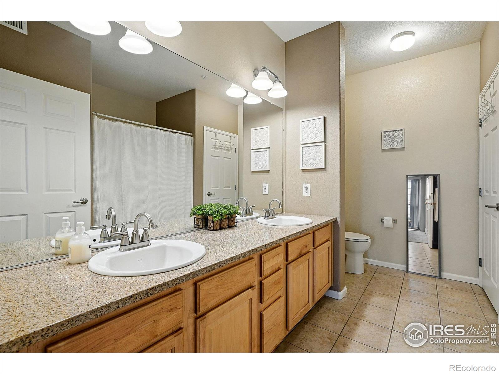 MLS Image #19 for 3045  blue sky circle,erie, Colorado