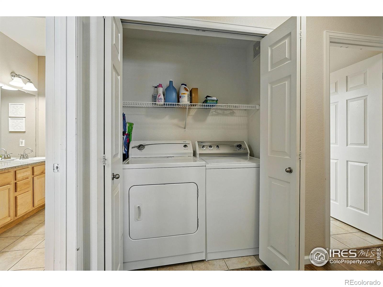 MLS Image #21 for 3045  blue sky circle,erie, Colorado