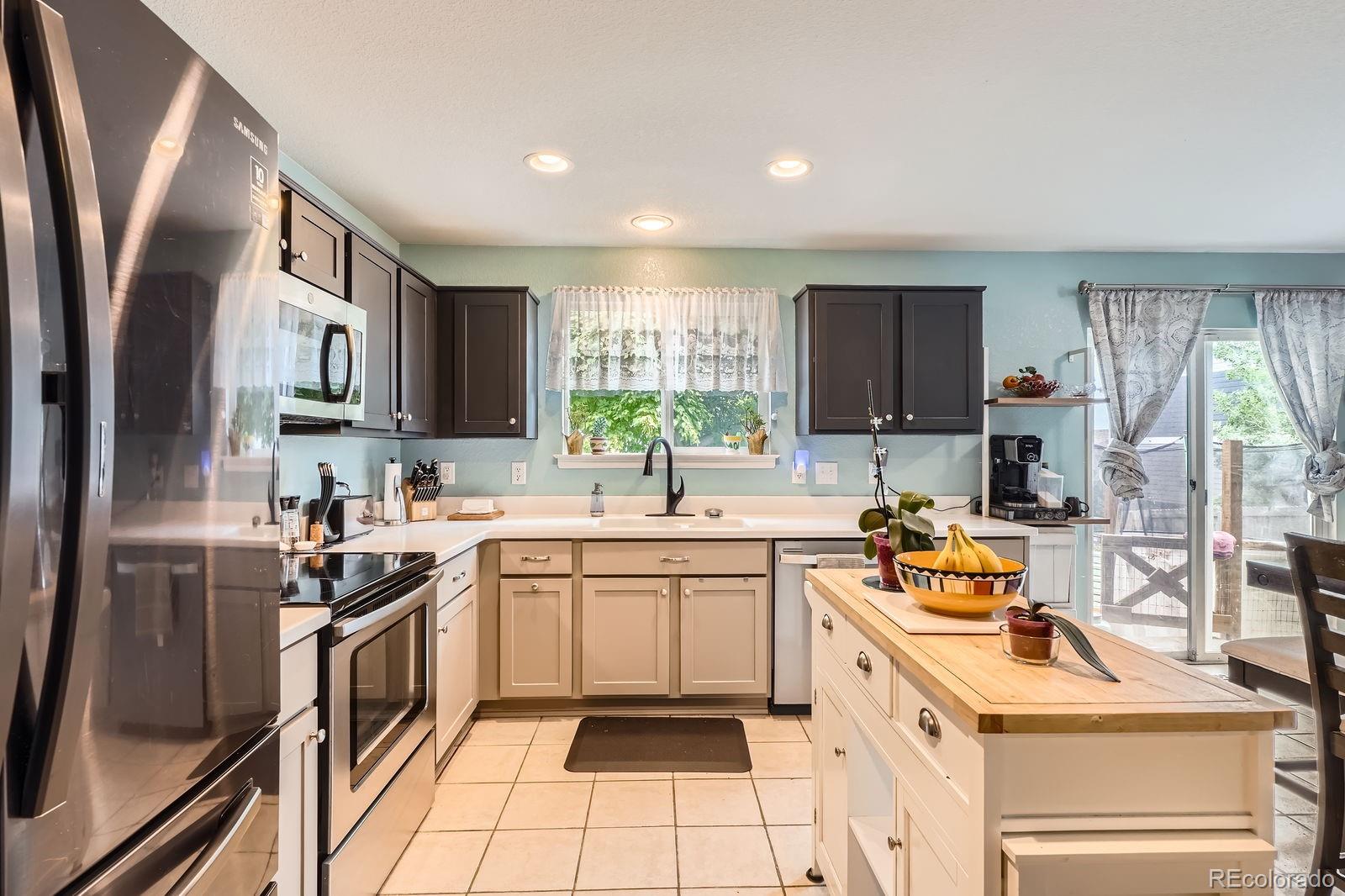 MLS Image #10 for 676  hedgerow way,brighton, Colorado