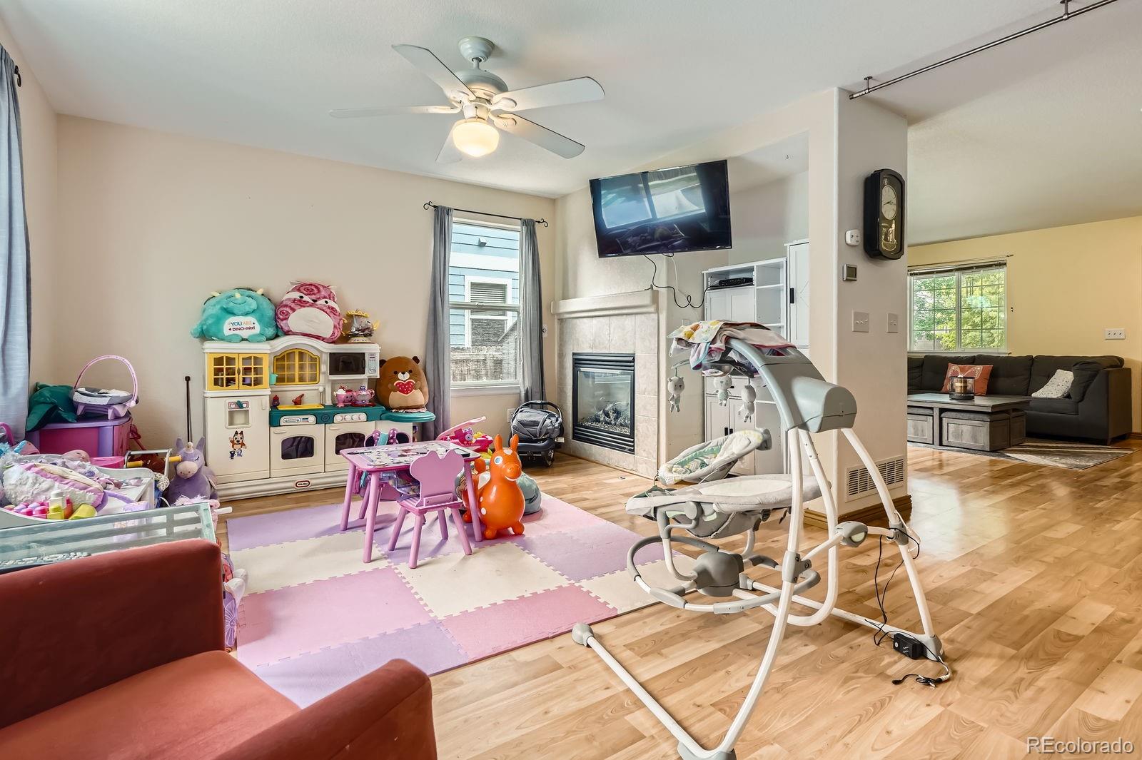 MLS Image #12 for 676  hedgerow way,brighton, Colorado