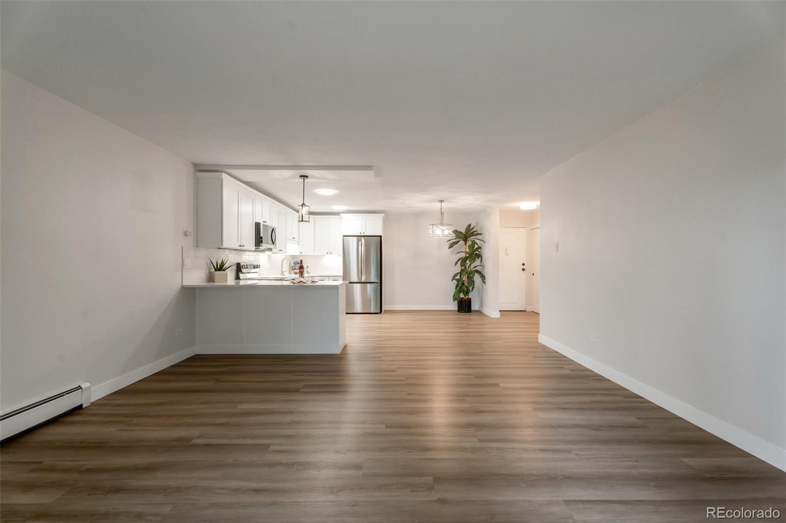 MLS Image #4 for 625 s alton way,denver, Colorado