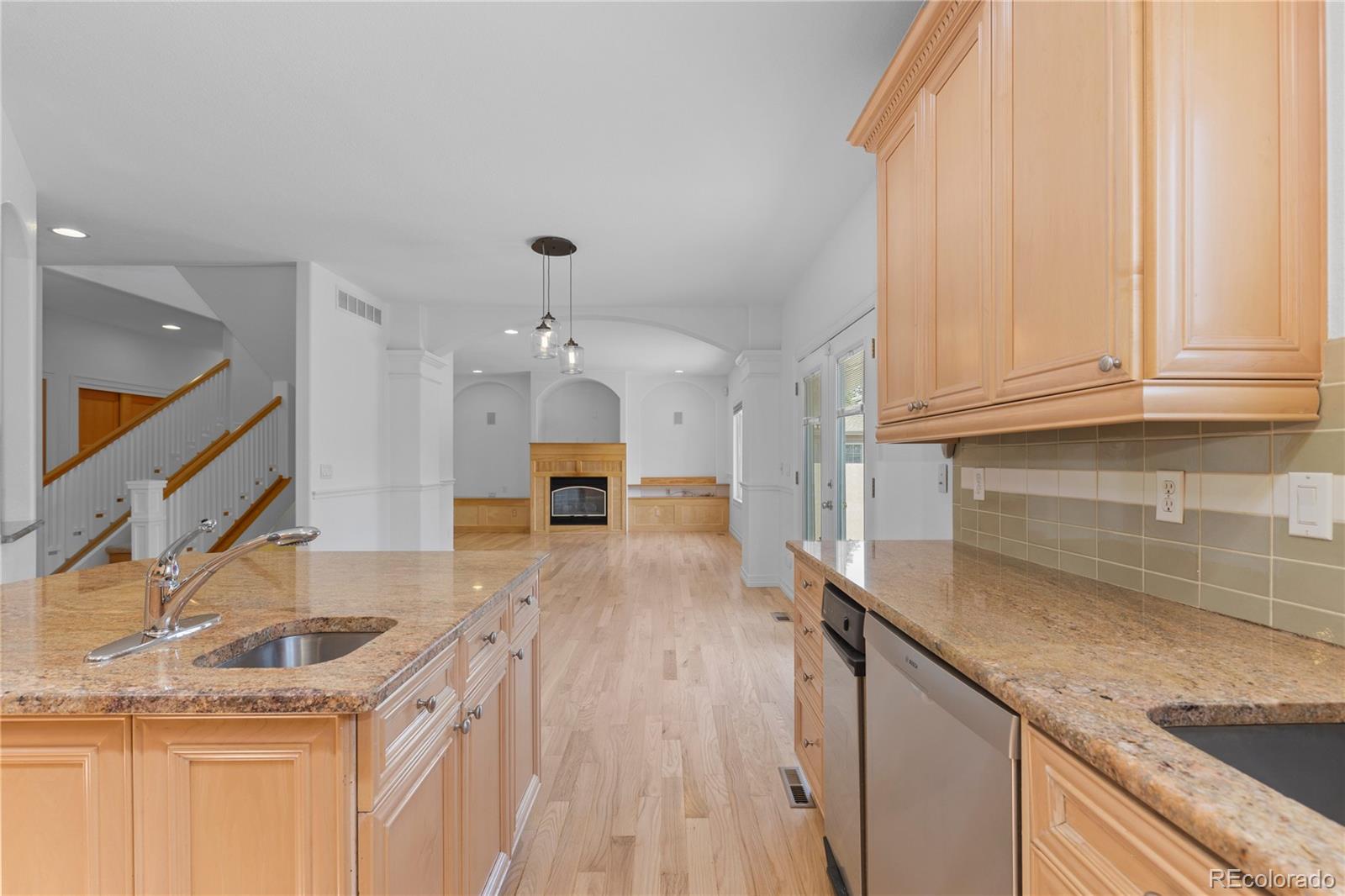 MLS Image #13 for 1172 s steele street,denver, Colorado