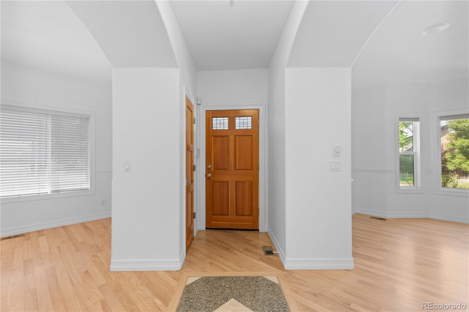 MLS Image #6 for 1172 s steele street,denver, Colorado