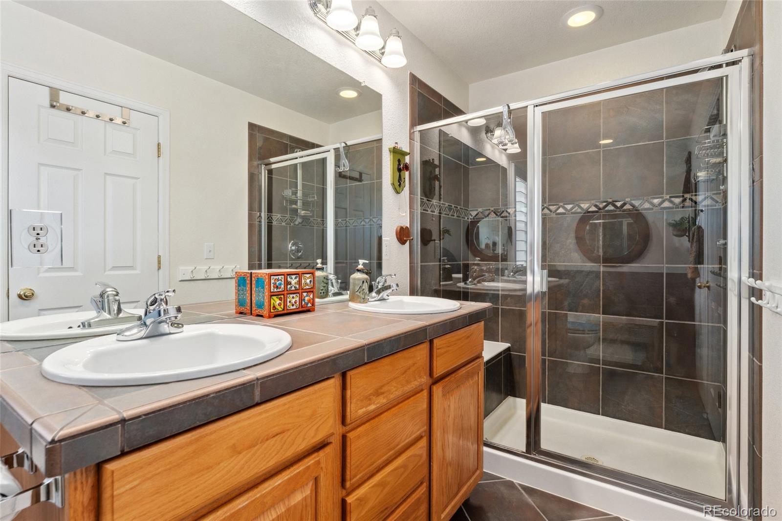 MLS Image #20 for 8189 e 29th avenue,denver, Colorado