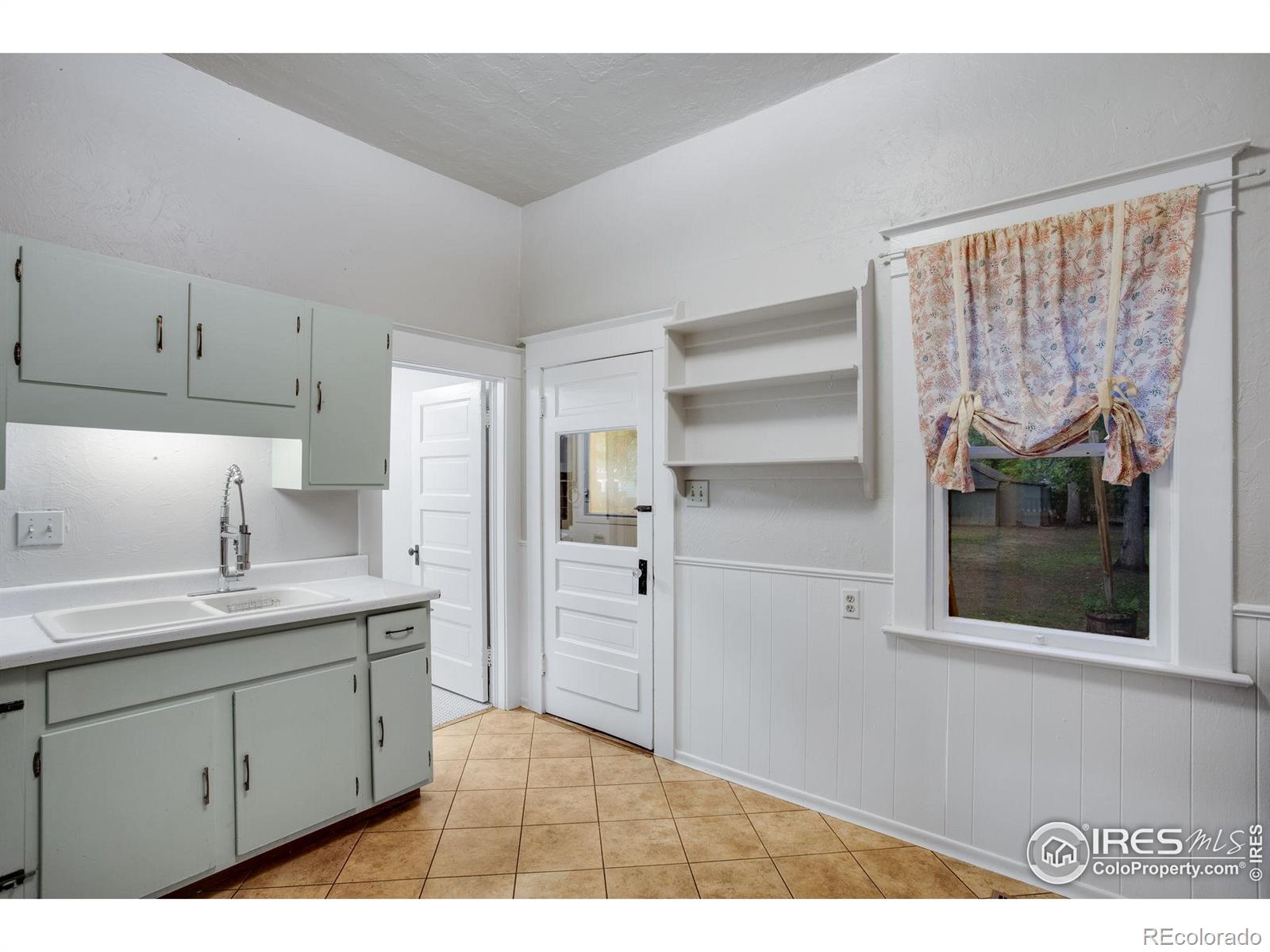 MLS Image #12 for 316 e plum street,fort collins, Colorado