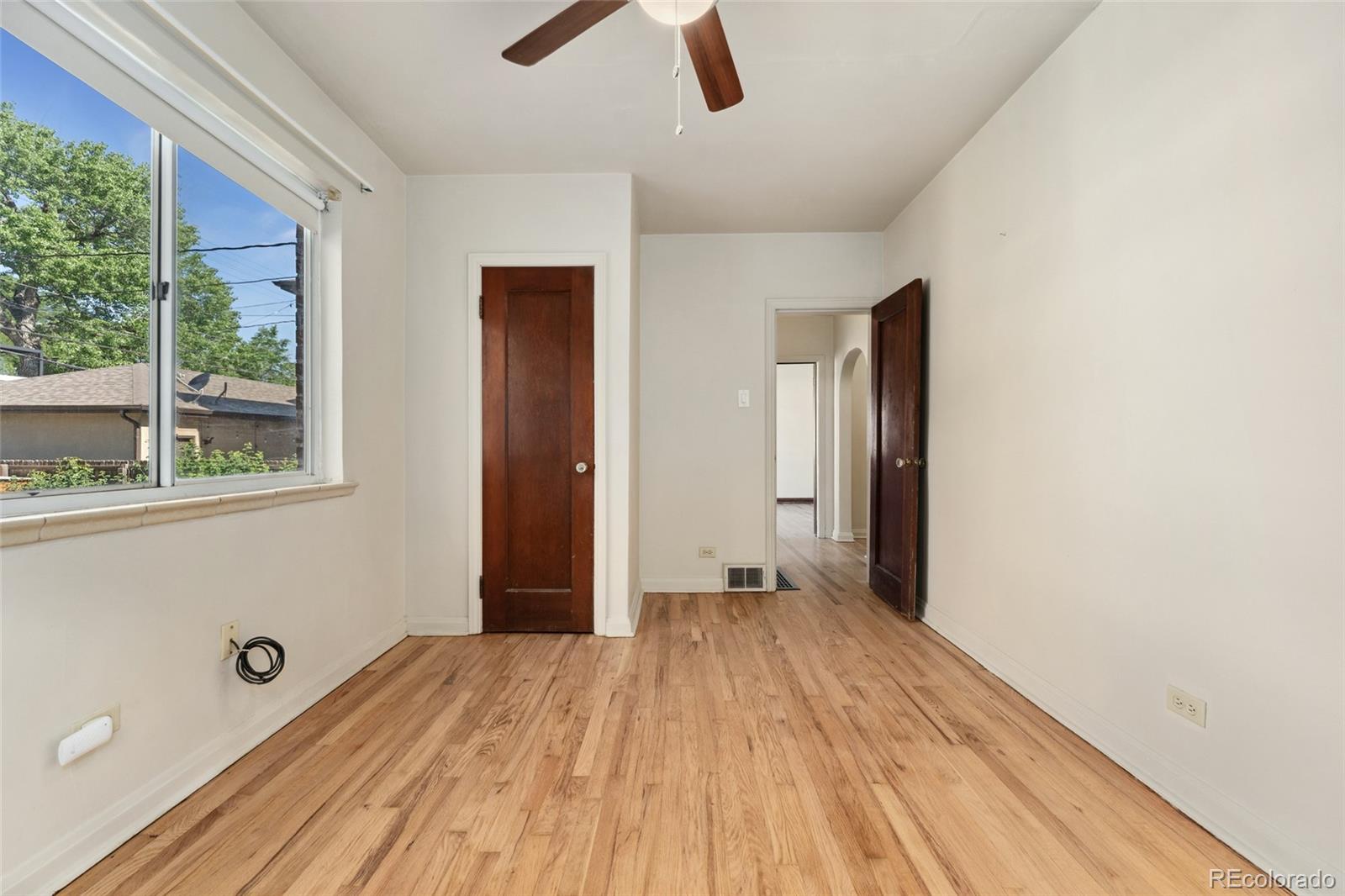 MLS Image #19 for 521  harrison street,denver, Colorado