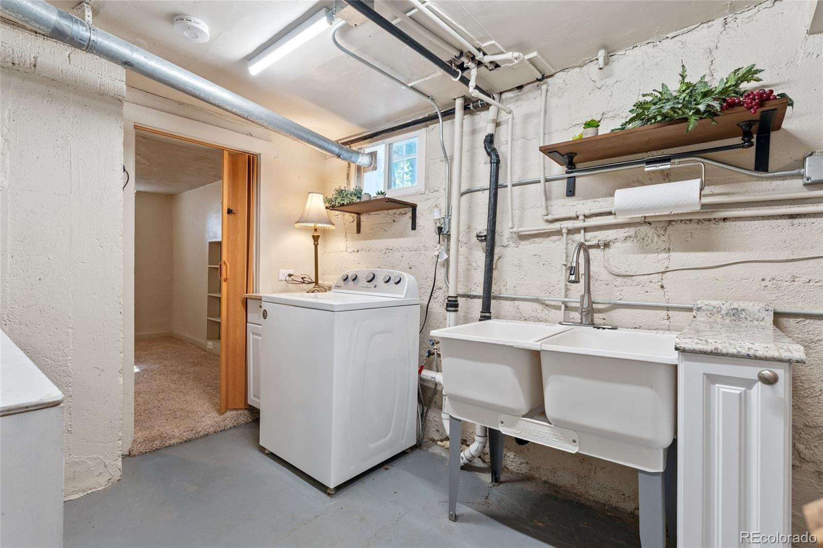 MLS Image #22 for 521  harrison street,denver, Colorado