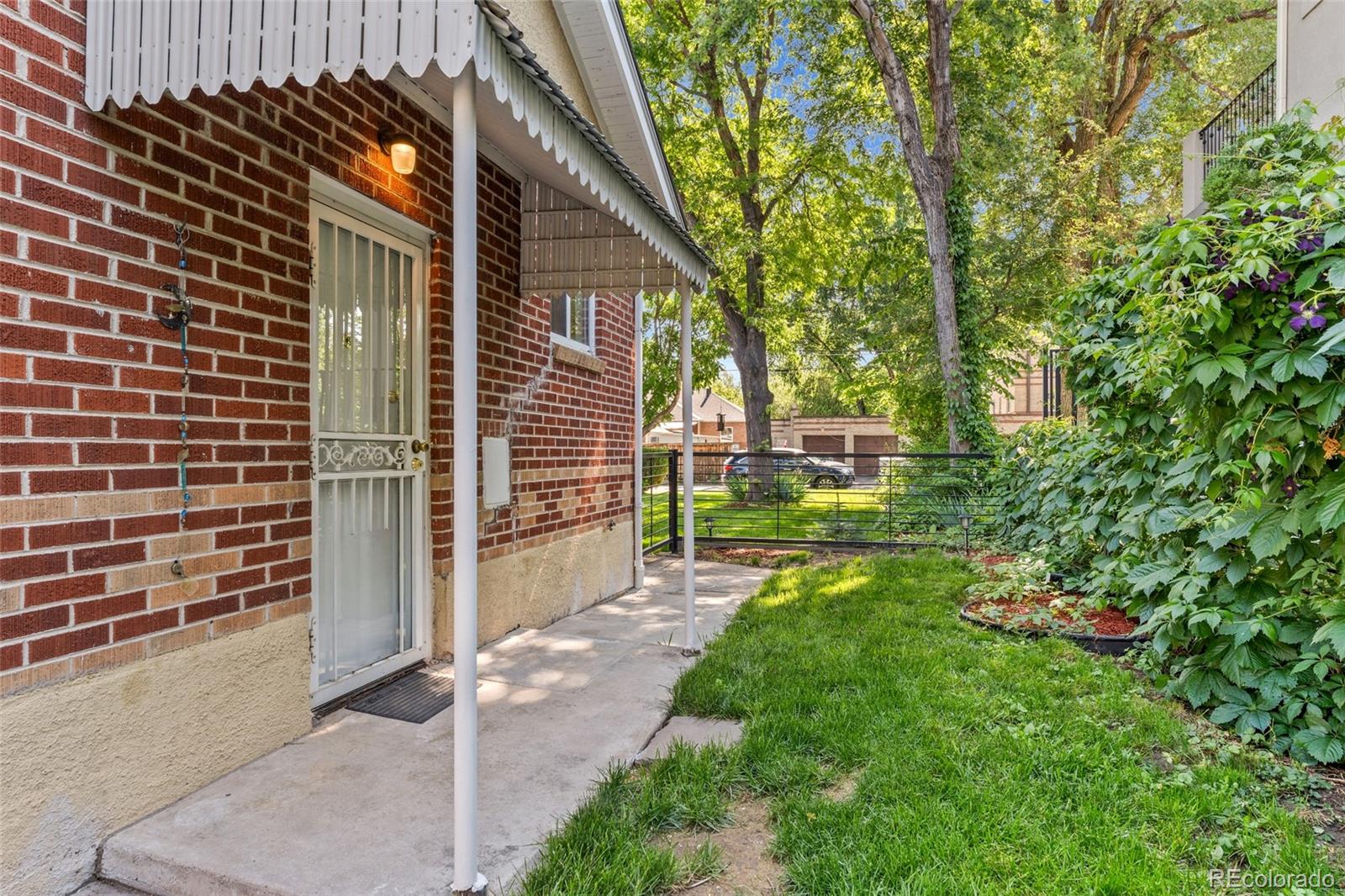 MLS Image #28 for 521  harrison street,denver, Colorado