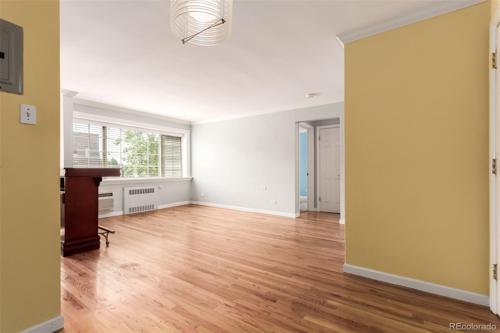 MLS Image #8 for 1450  albion street 204,denver, Colorado