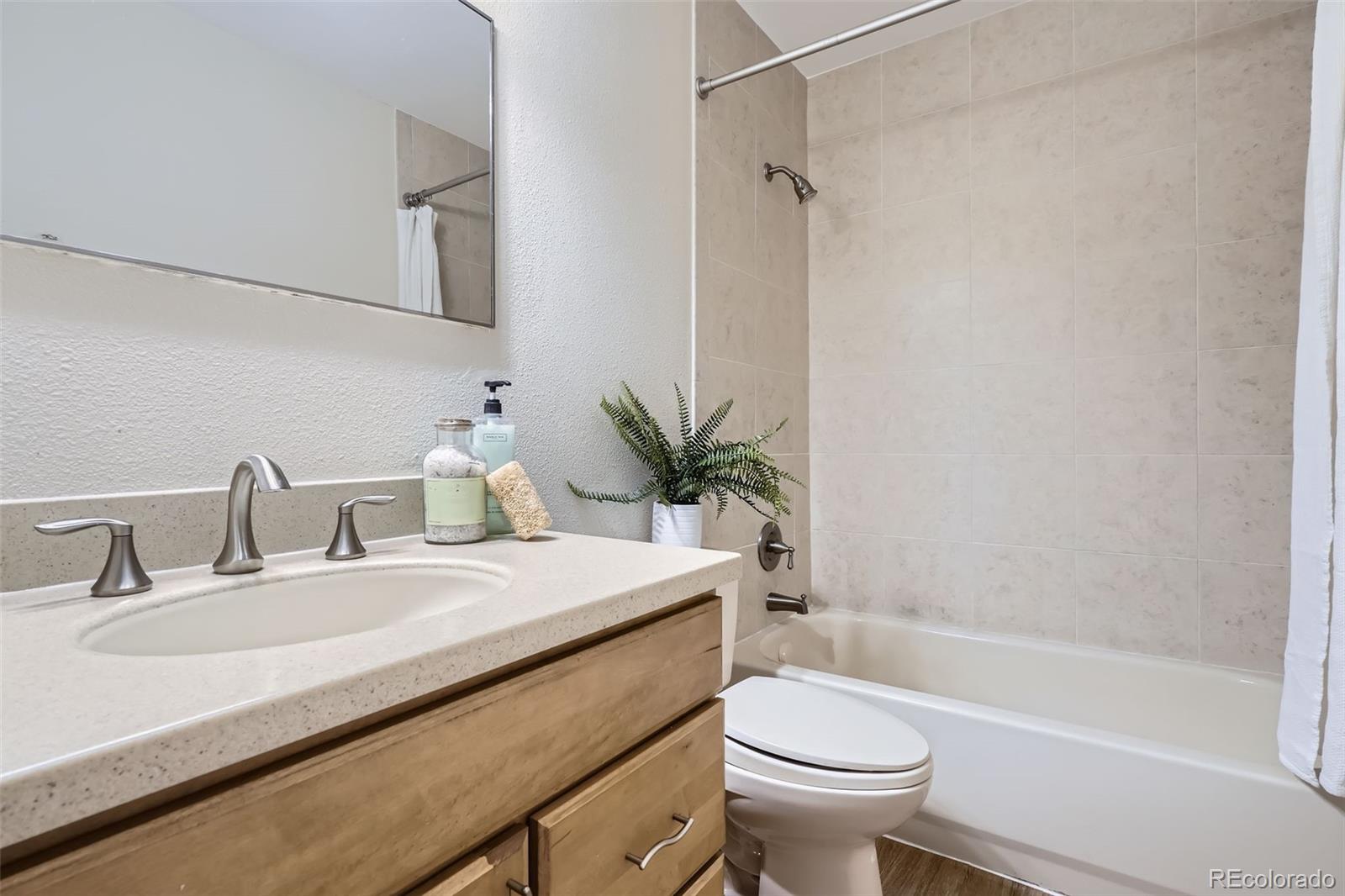 MLS Image #15 for 5511 s lowell boulevard,littleton, Colorado