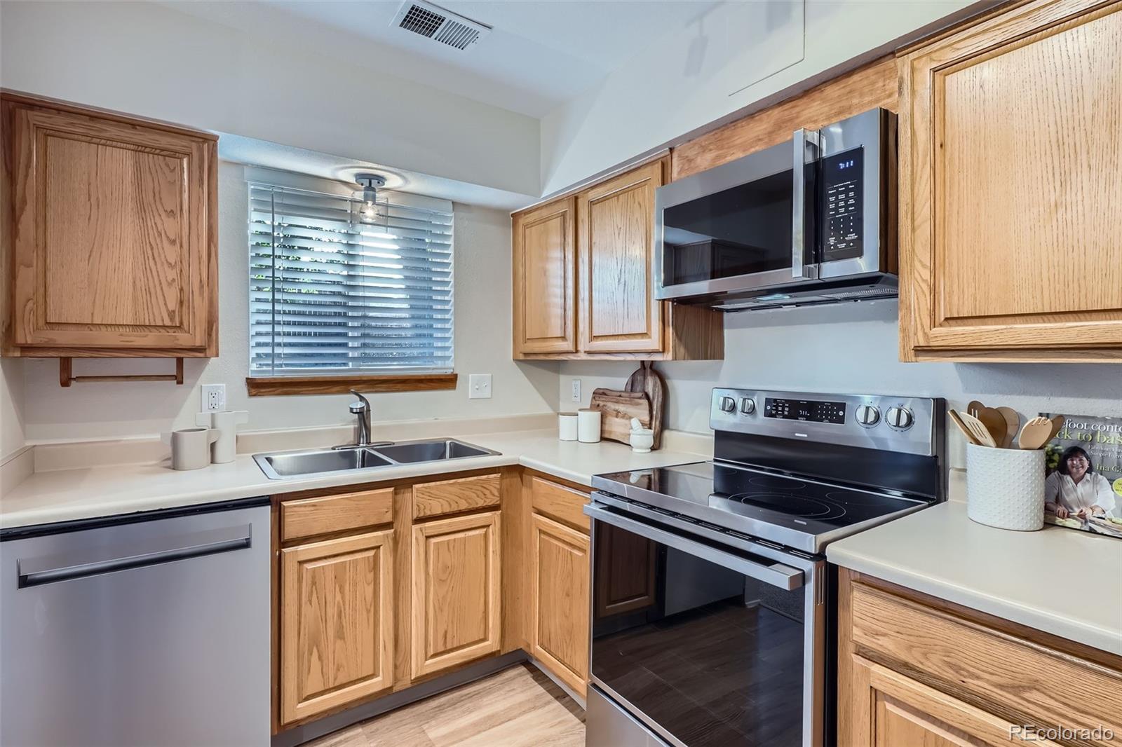 MLS Image #9 for 5511 s lowell boulevard,littleton, Colorado