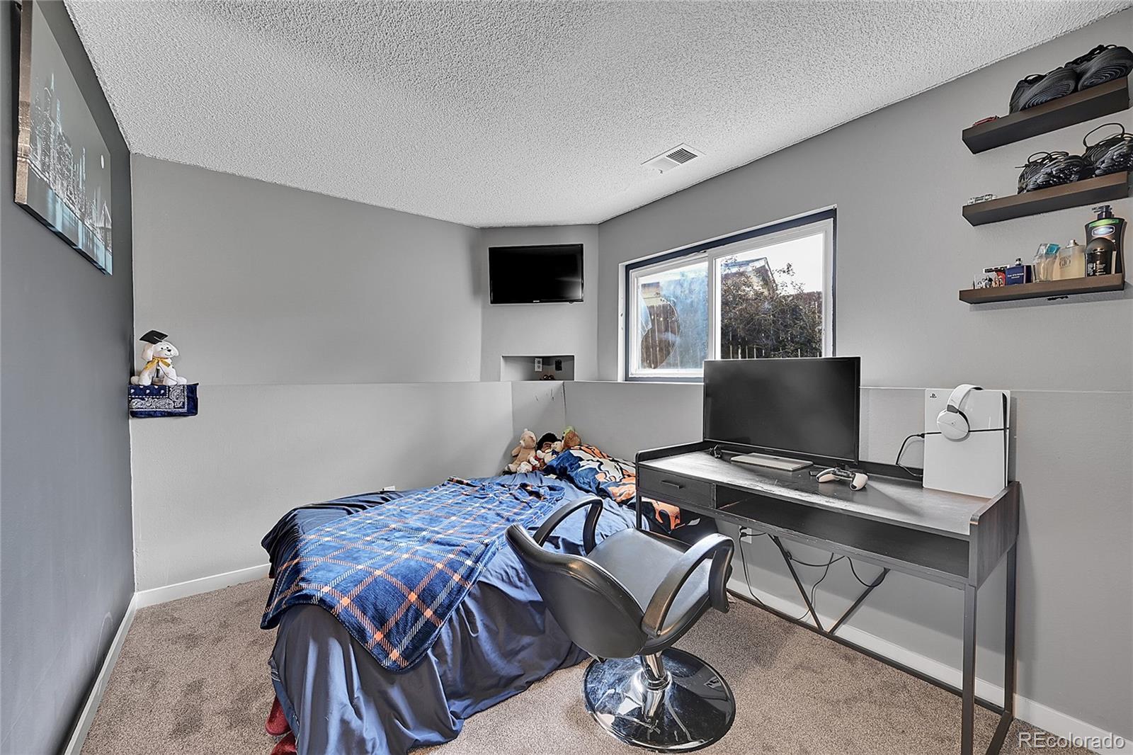 MLS Image #21 for 1922  danube way,aurora, Colorado