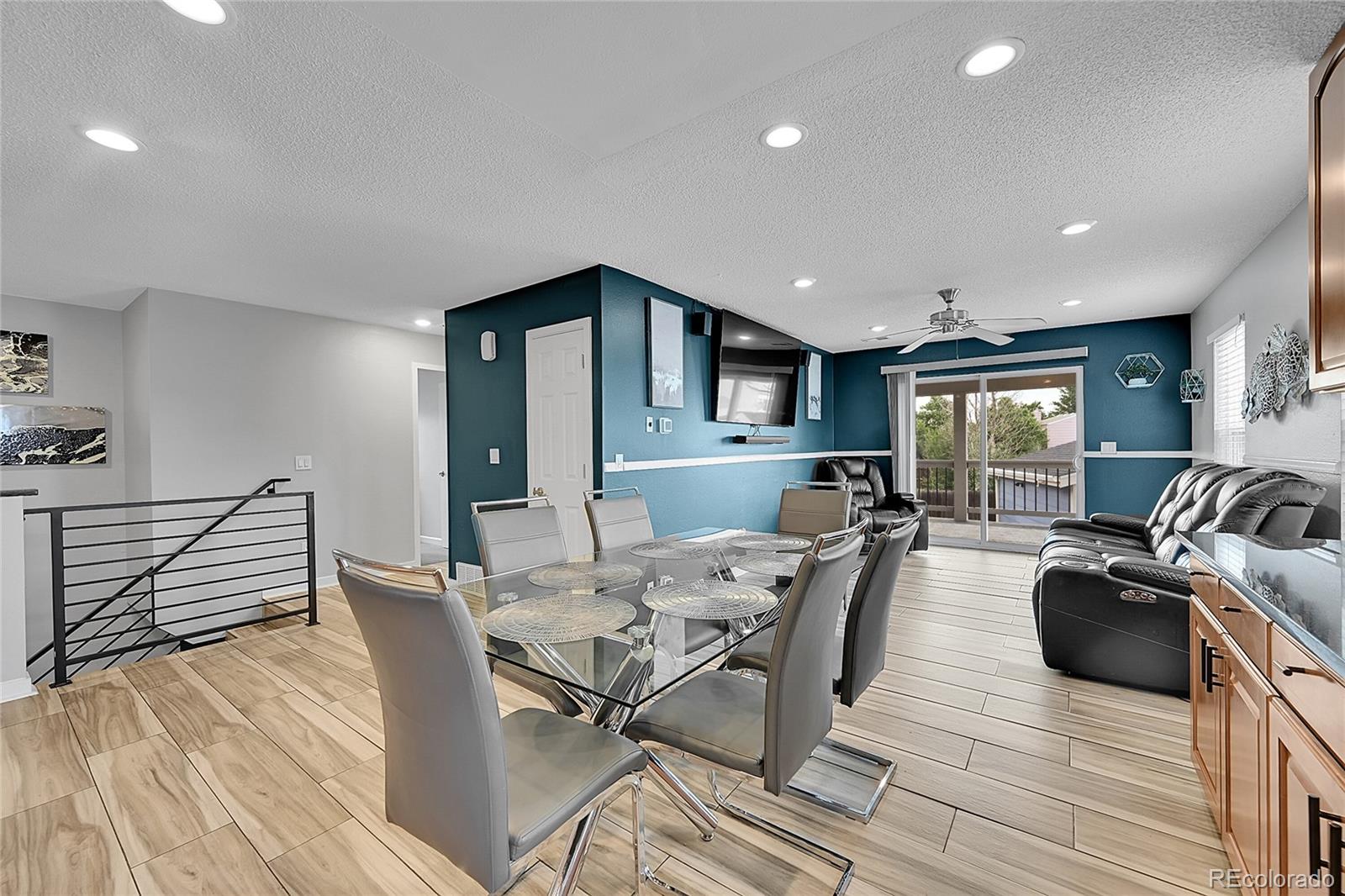 MLS Image #3 for 1922  danube way,aurora, Colorado