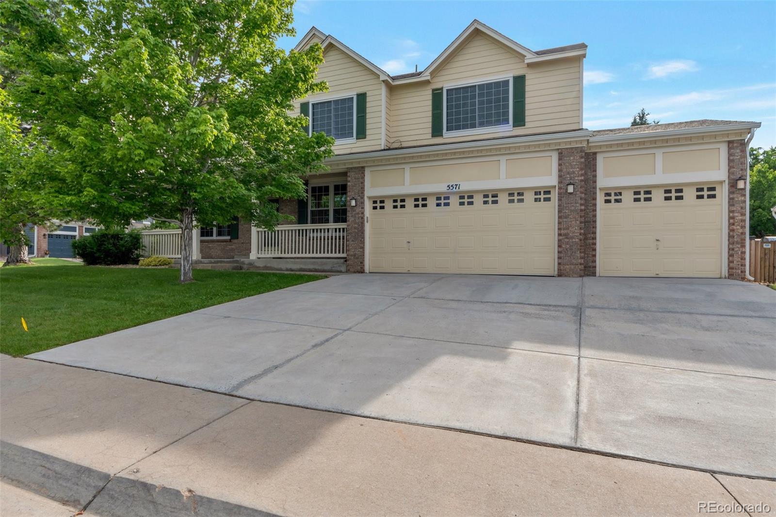 MLS Image #2 for 5571 s sicily street,aurora, Colorado