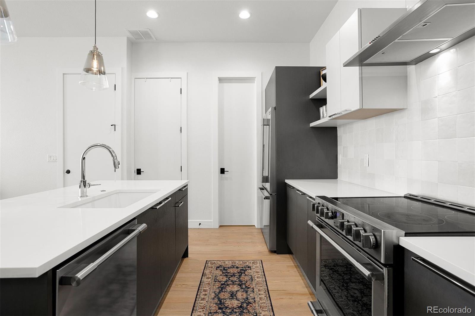 MLS Image #3 for 1250 w osceola street,denver, Colorado