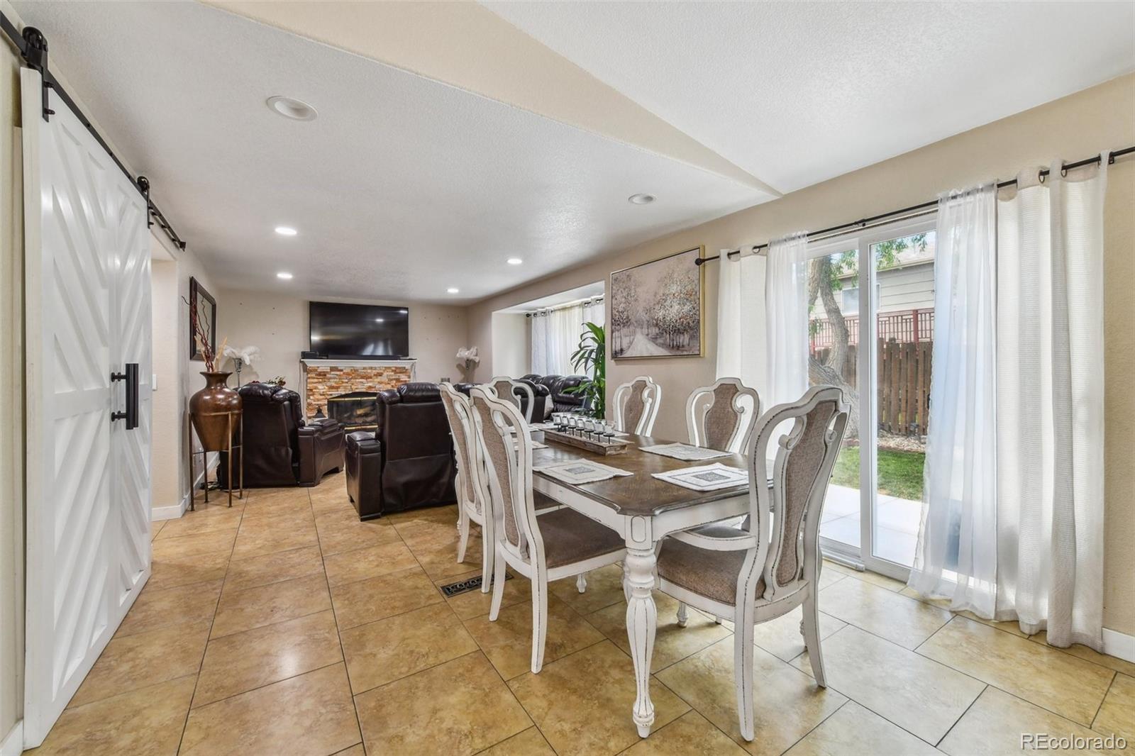 MLS Image #11 for 20651 e 42nd avenue,denver, Colorado