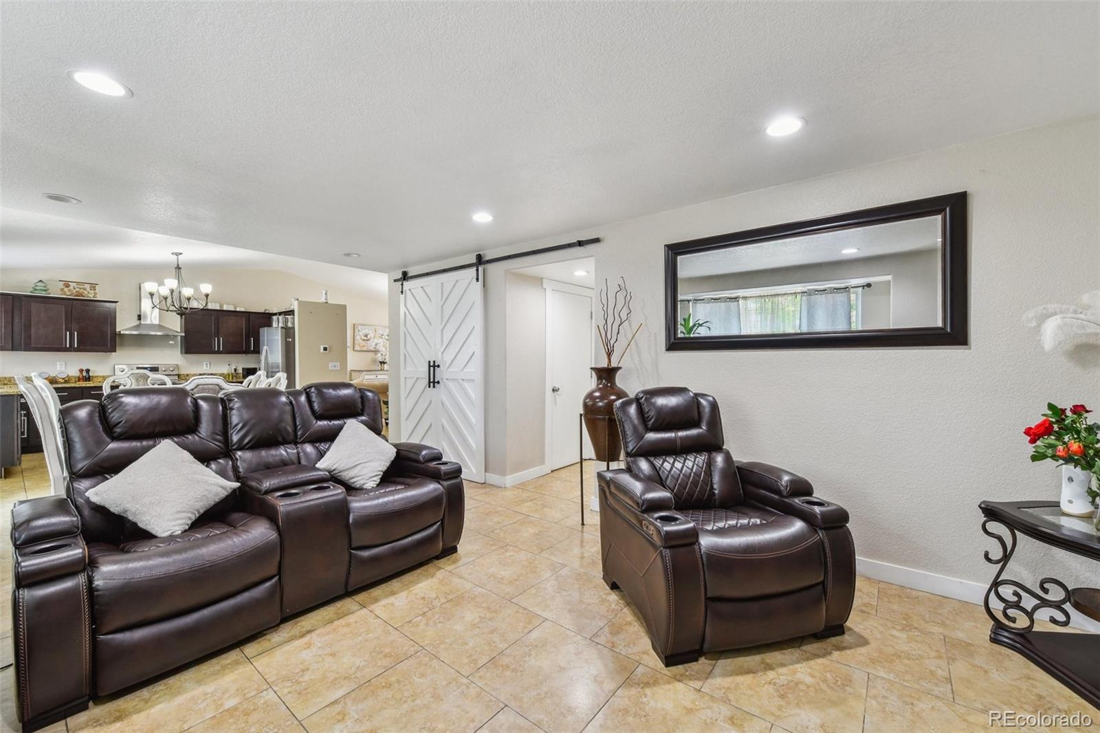 MLS Image #14 for 20651 e 42nd avenue,denver, Colorado
