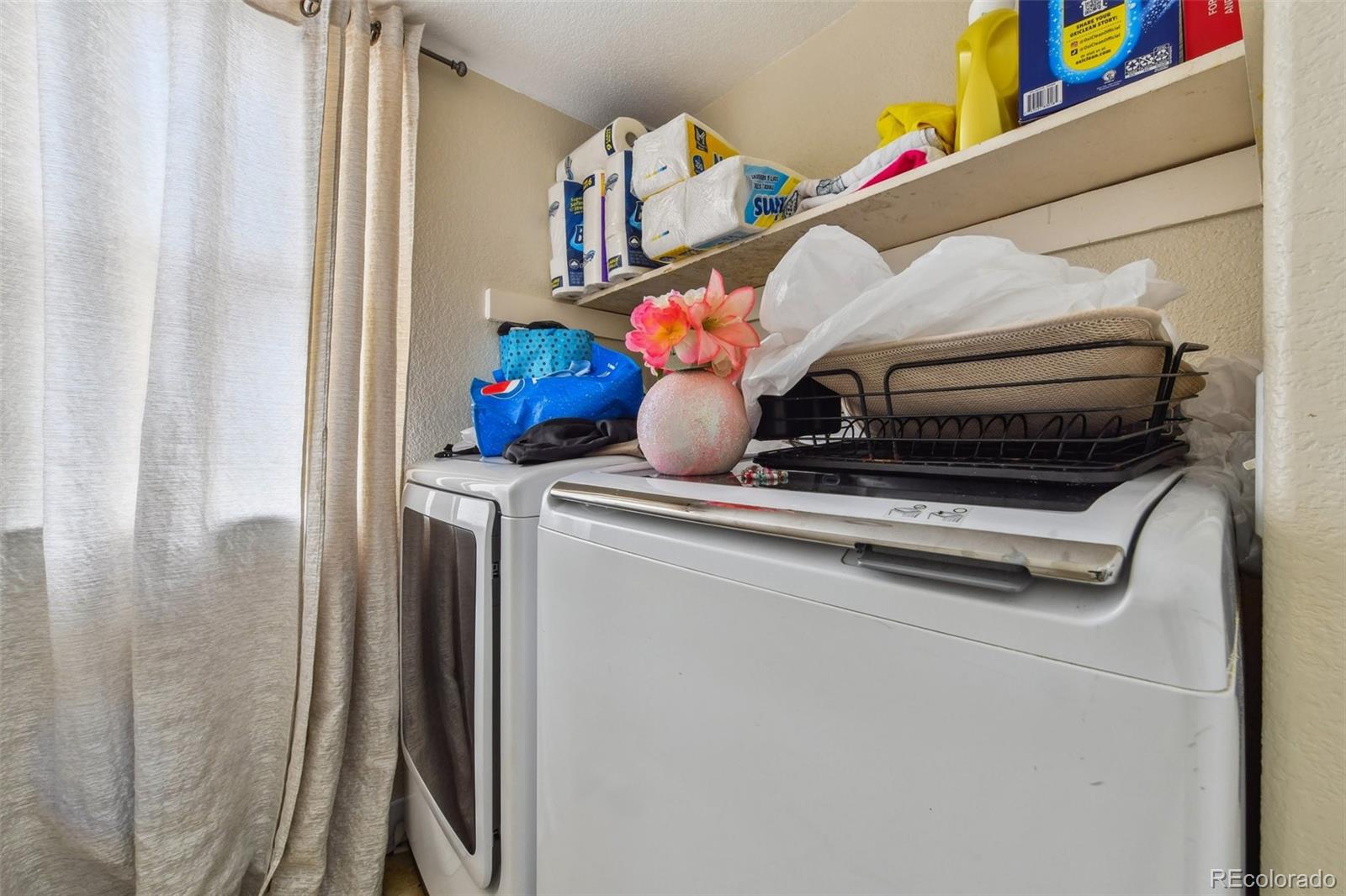 MLS Image #16 for 20651 e 42nd avenue,denver, Colorado