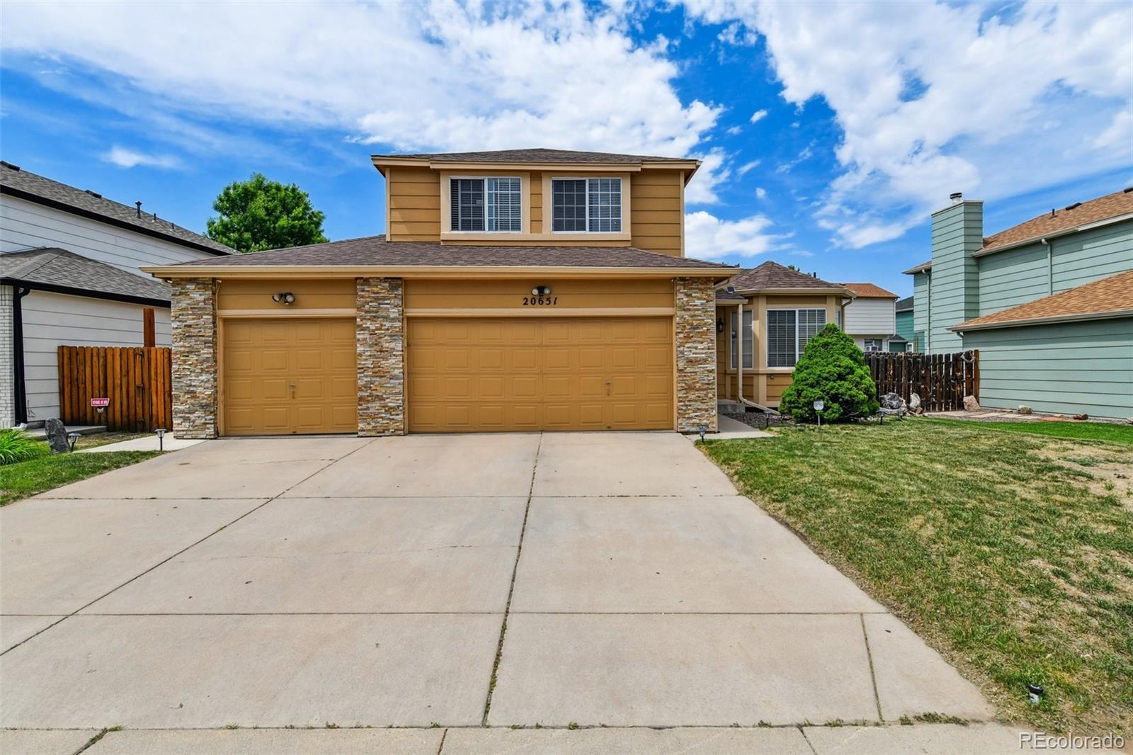 MLS Image #2 for 20651 e 42nd avenue,denver, Colorado