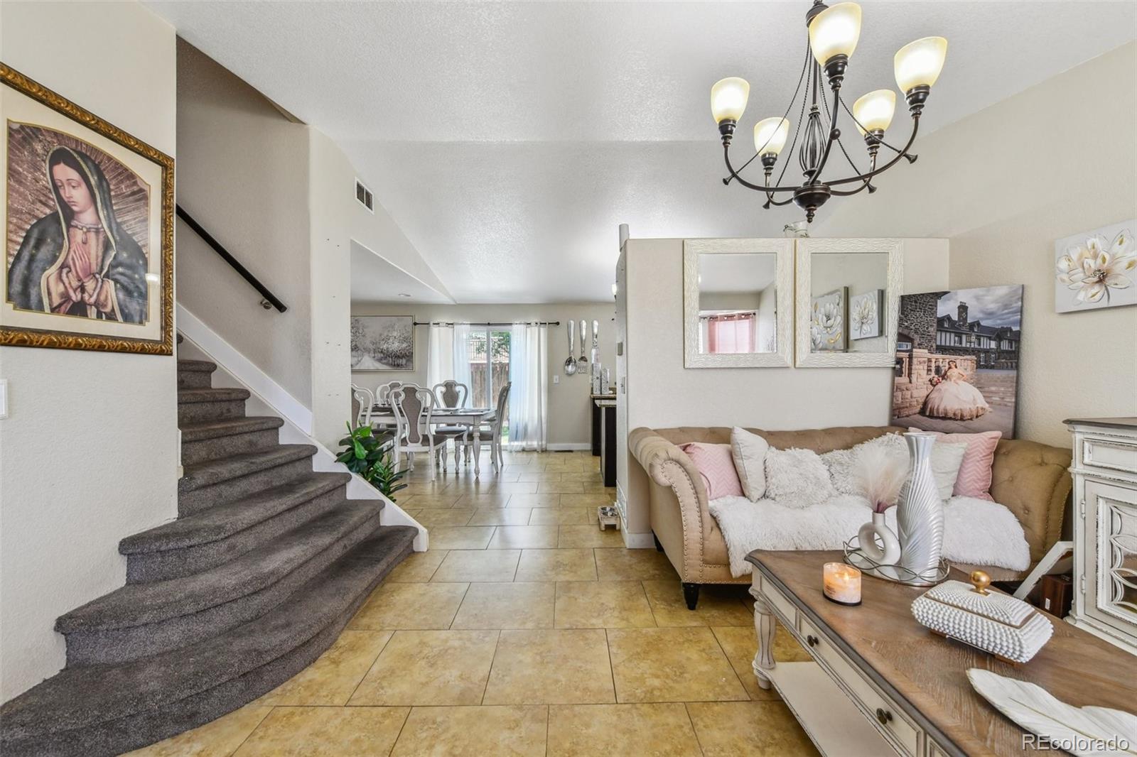 MLS Image #5 for 20651 e 42nd avenue,denver, Colorado