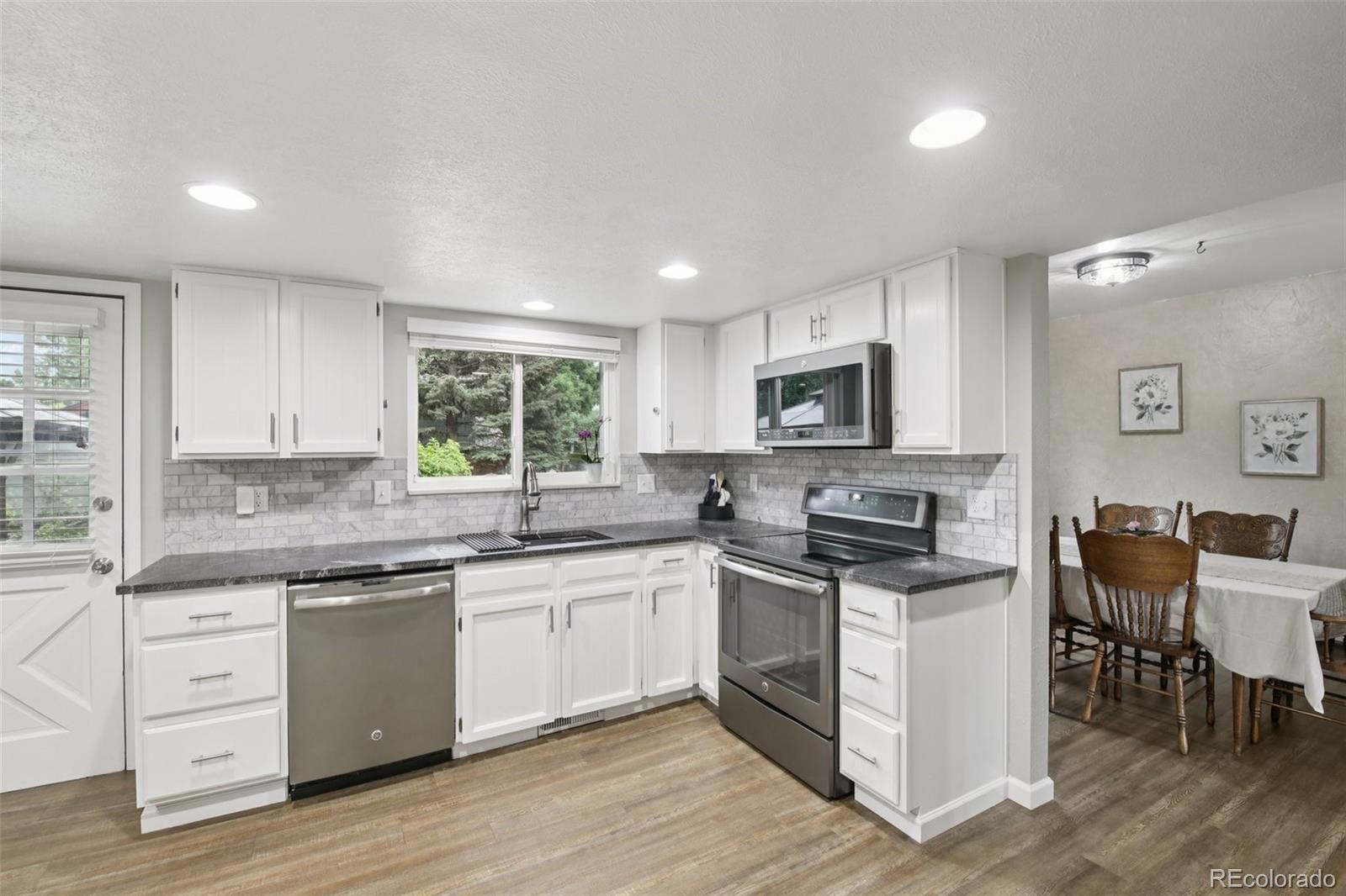 MLS Image #8 for 6514  zinnia street,arvada, Colorado