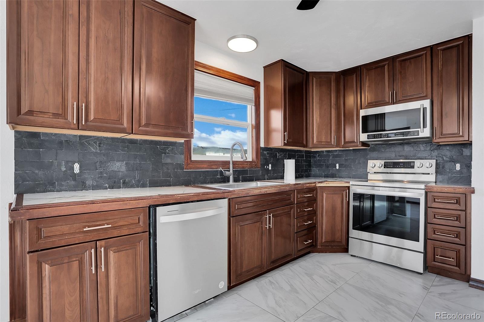 MLS Image #4 for 906  central ,kremmling, Colorado