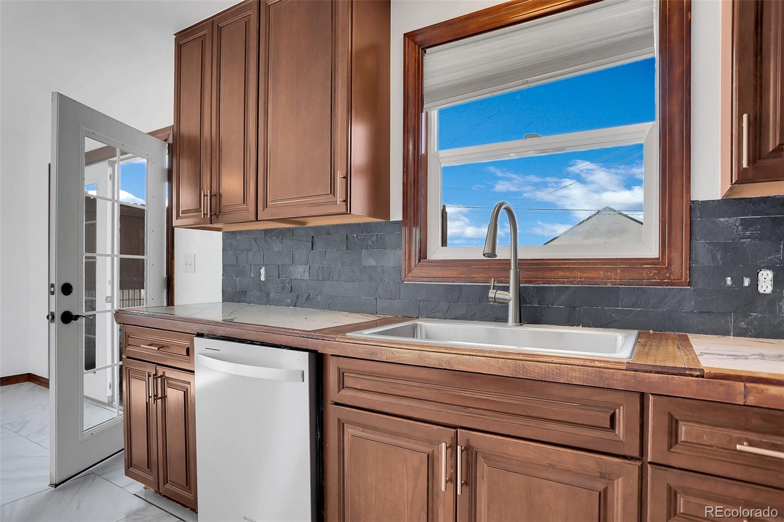 MLS Image #5 for 906  central ,kremmling, Colorado