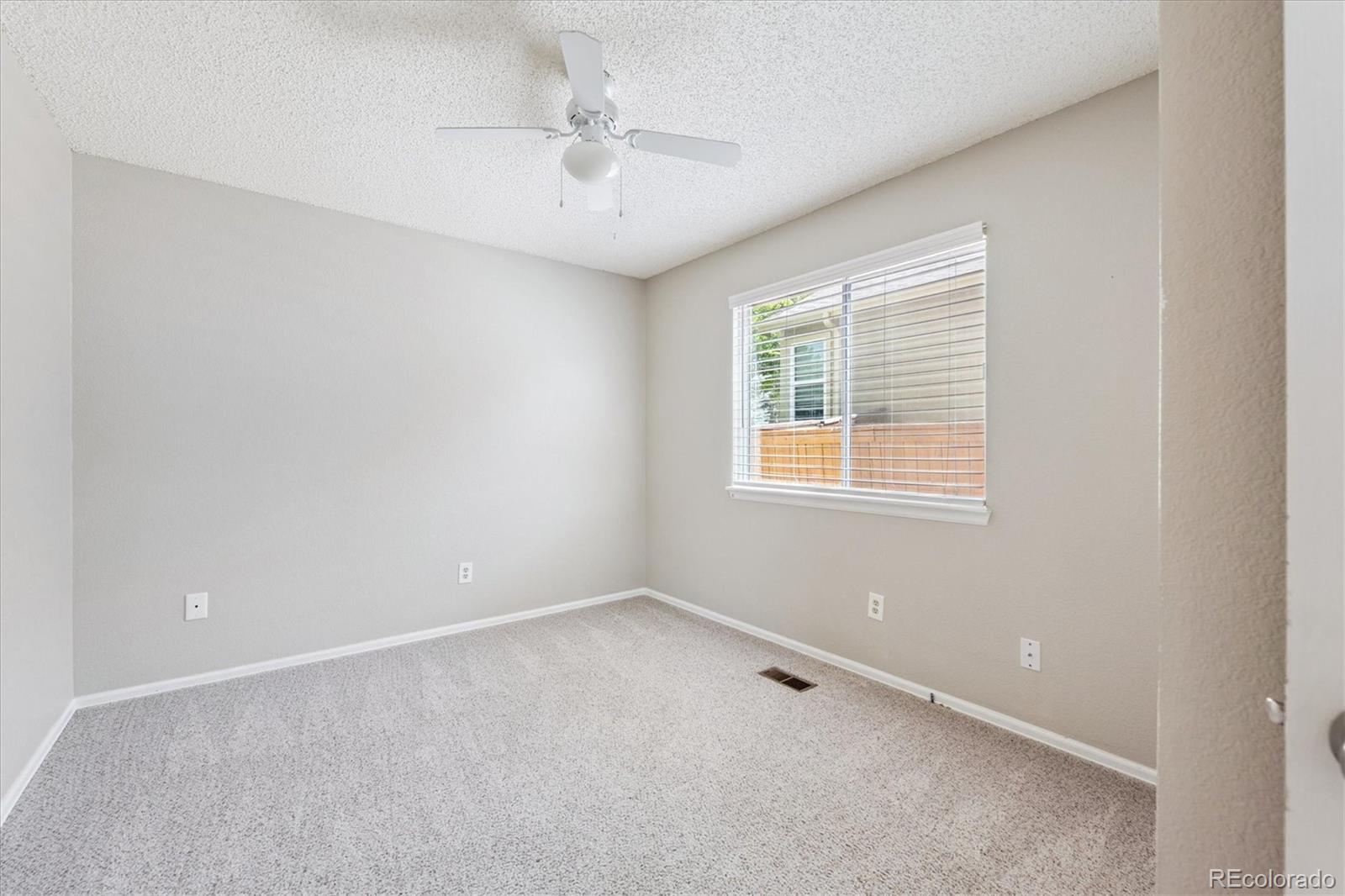 MLS Image #13 for 9823  salford lane,highlands ranch, Colorado