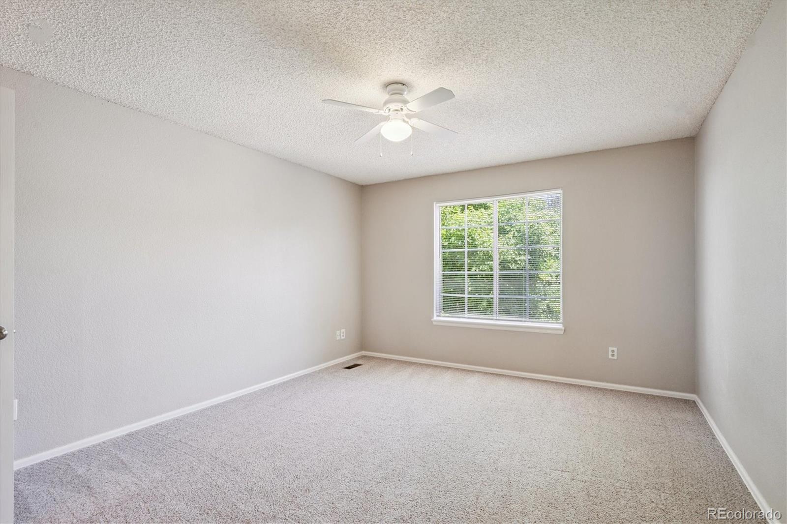 MLS Image #18 for 9823  salford lane,highlands ranch, Colorado