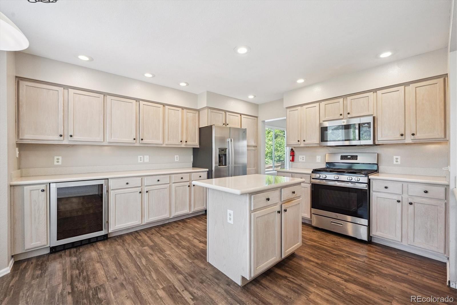 MLS Image #8 for 9823  salford lane,highlands ranch, Colorado