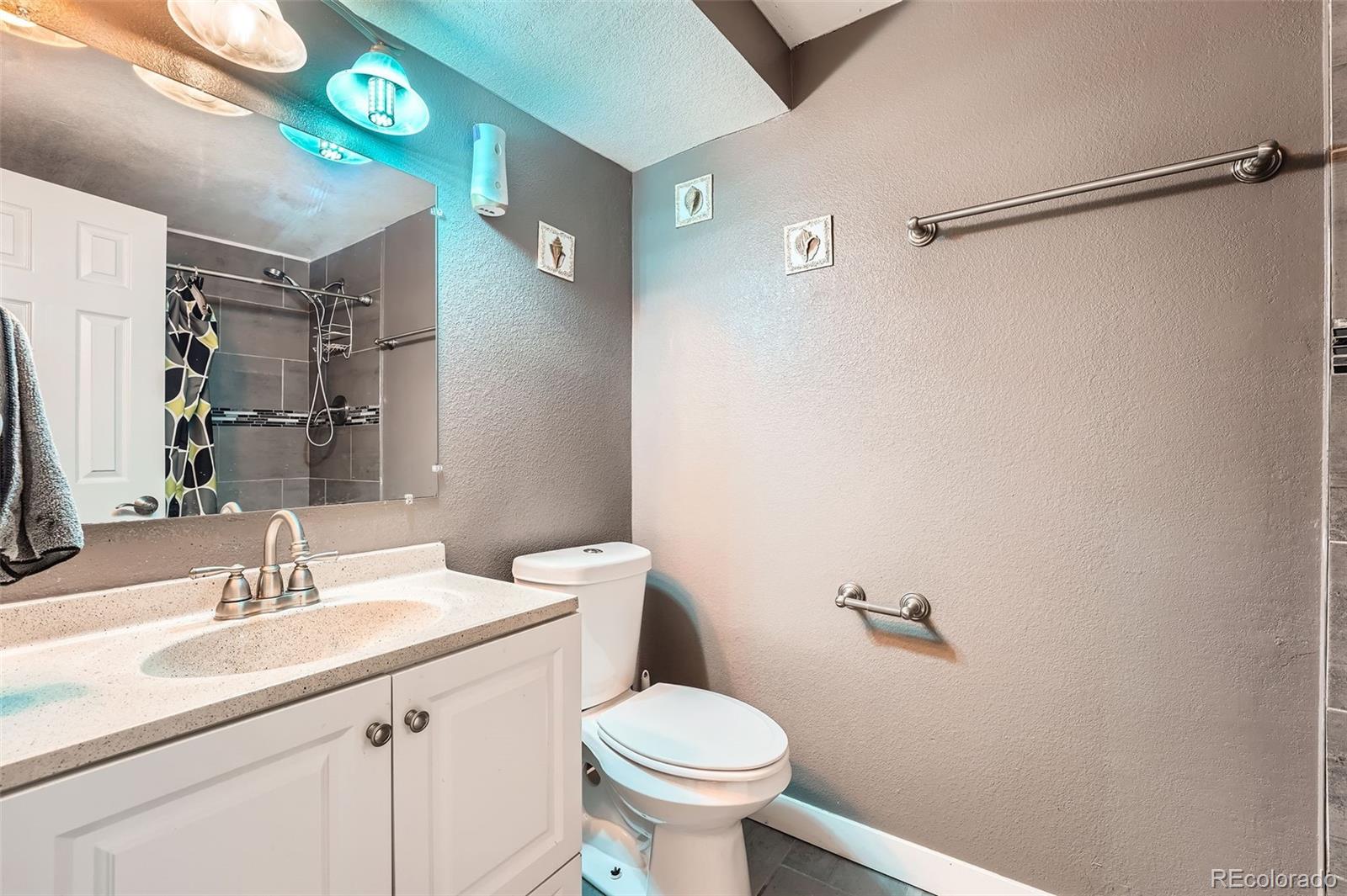 MLS Image #19 for 4548  gibraltar way,denver, Colorado