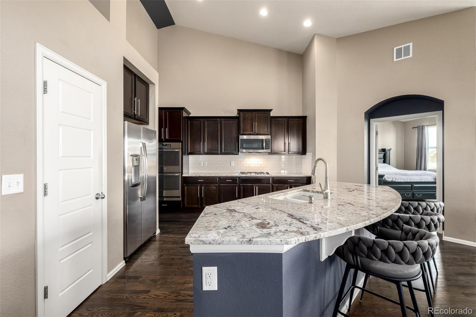 MLS Image #15 for 10221  nucla street,commerce city, Colorado