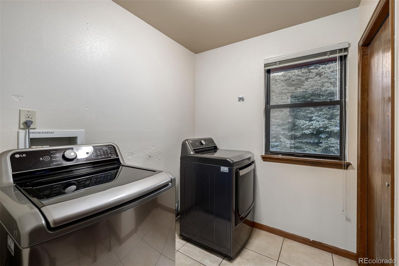 MLS Image #17 for 8696 w iliff avenue,lakewood, Colorado