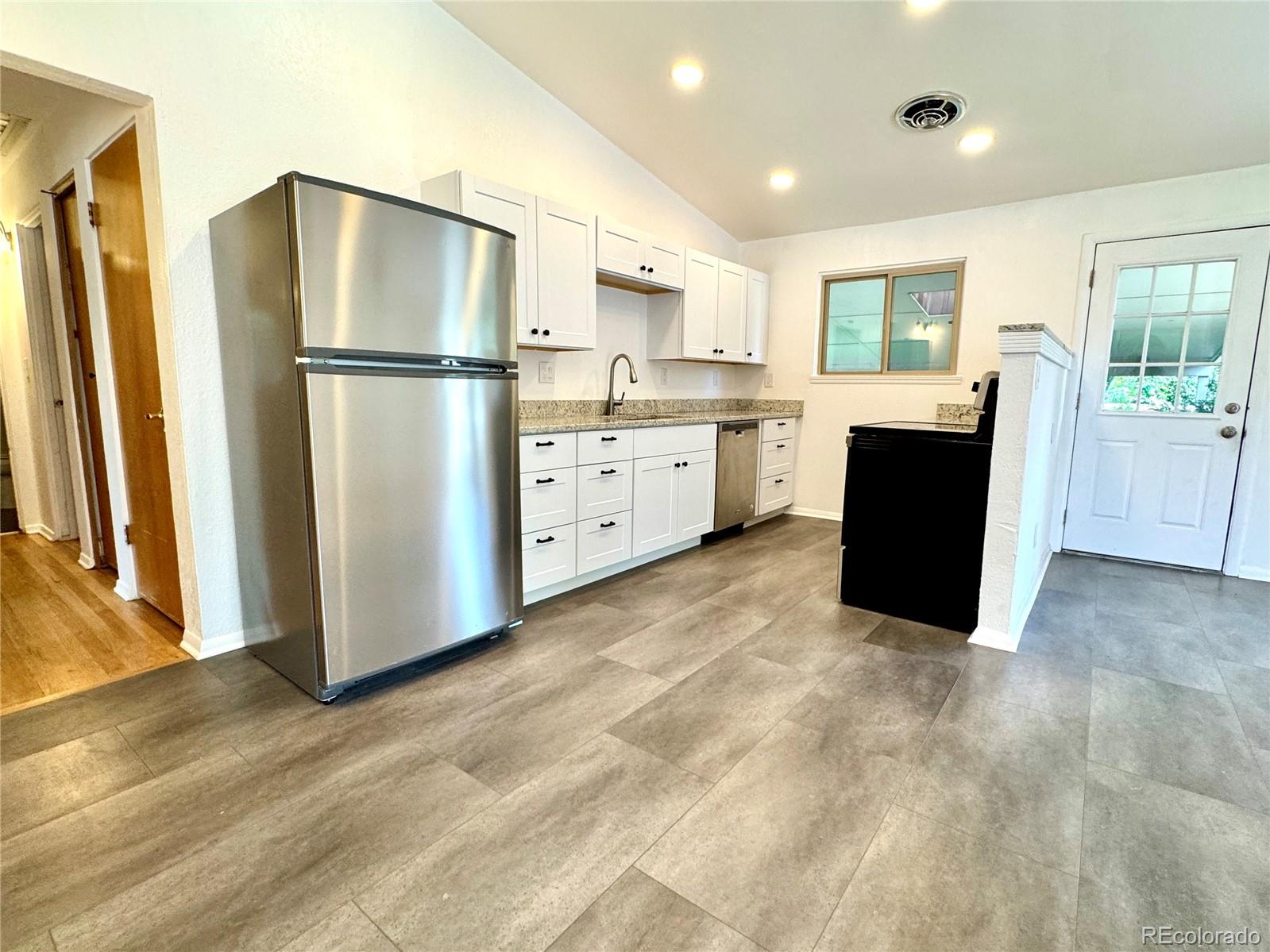 MLS Image #5 for 6040 w elmhurst drive,littleton, Colorado