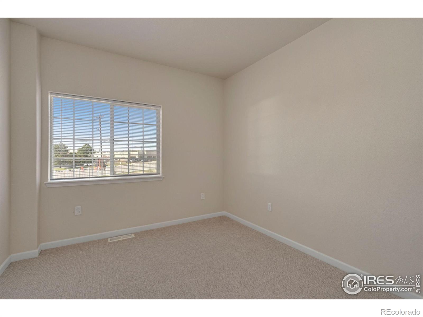 MLS Image #11 for 875 e 78th avenue,denver, Colorado