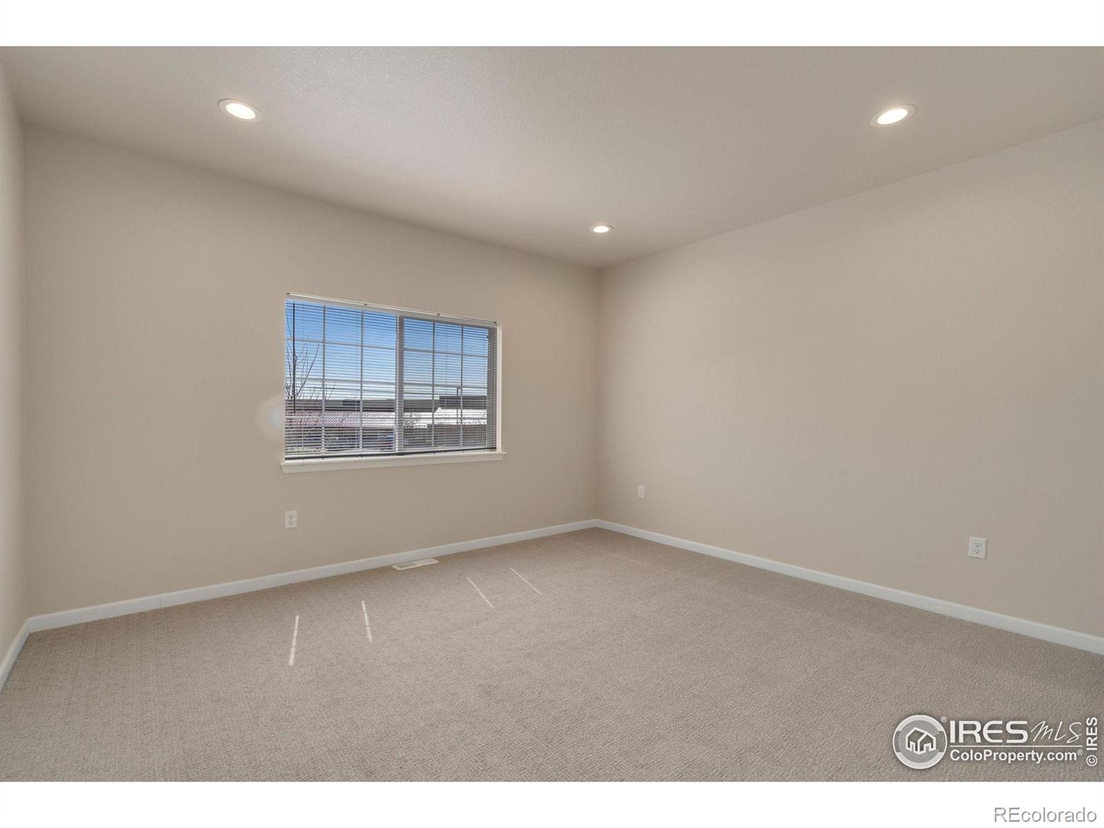 MLS Image #14 for 875 e 78th avenue,denver, Colorado